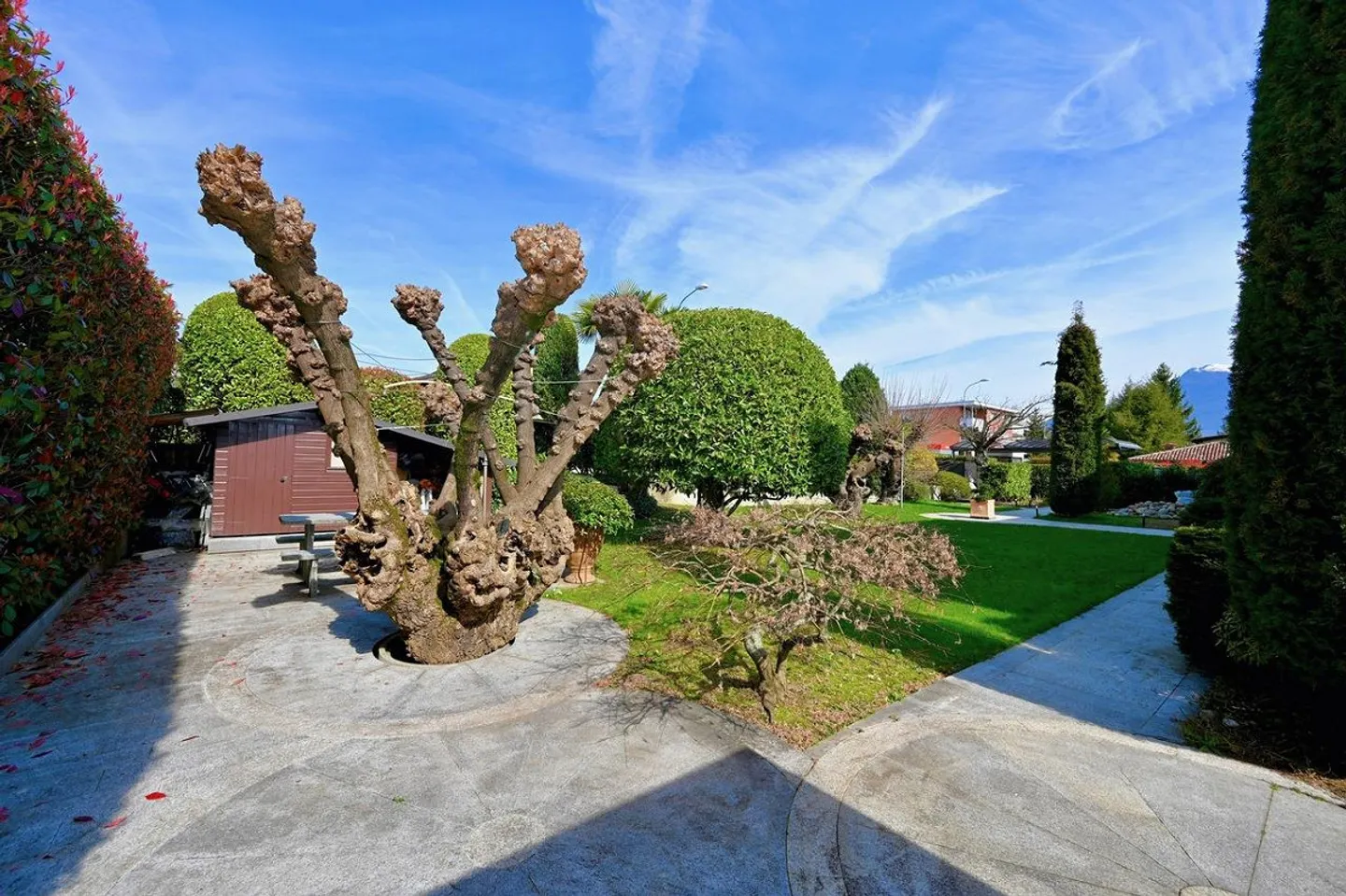 Charmante Doppelhaushälfte mit Privatgarten und Schwimmbad - Foto 20 von 20