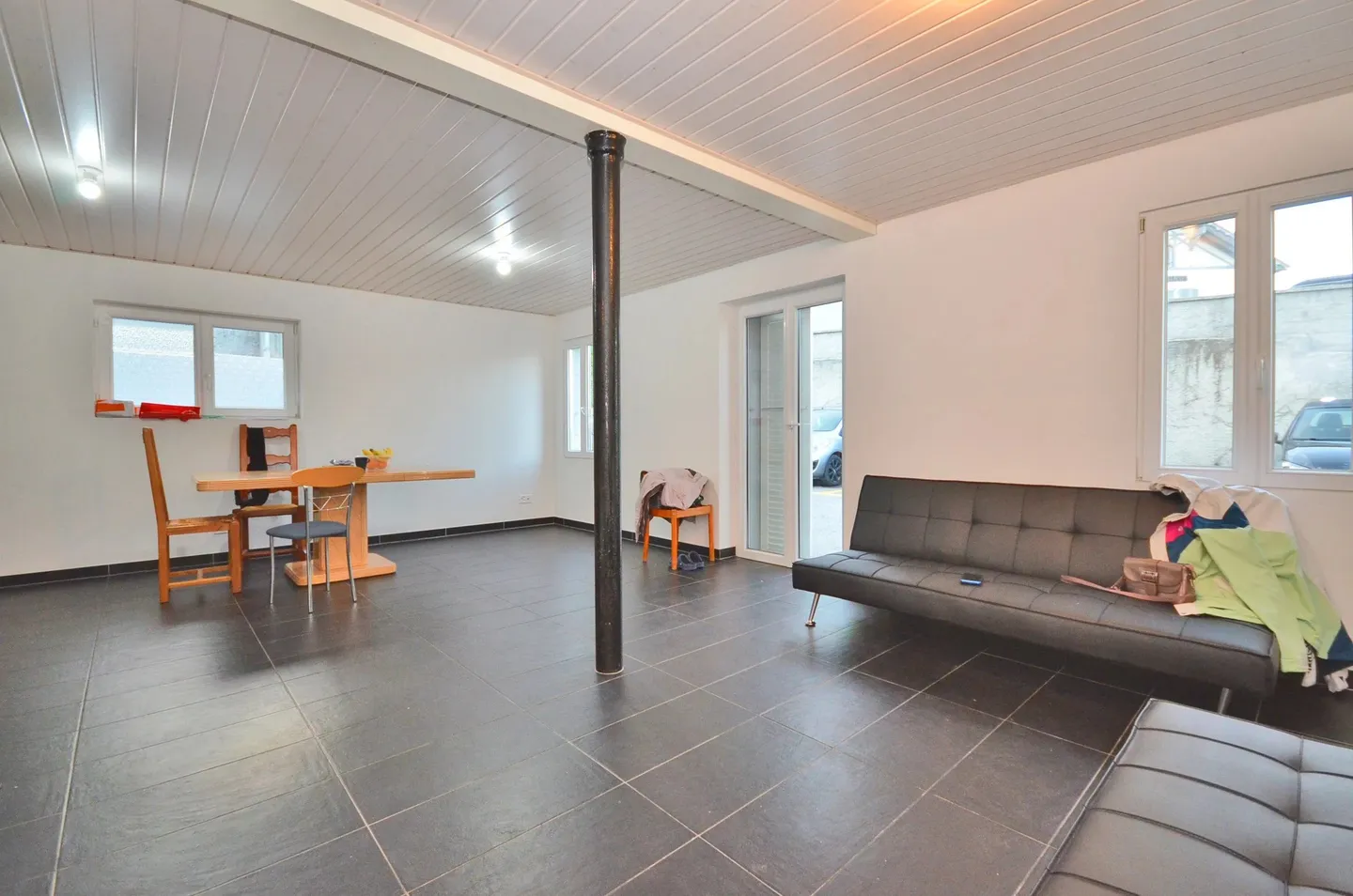 Mietshaus mit 7 neuen Wohnungen + 1 Gewerbeeinheit - Foto 3 von 13