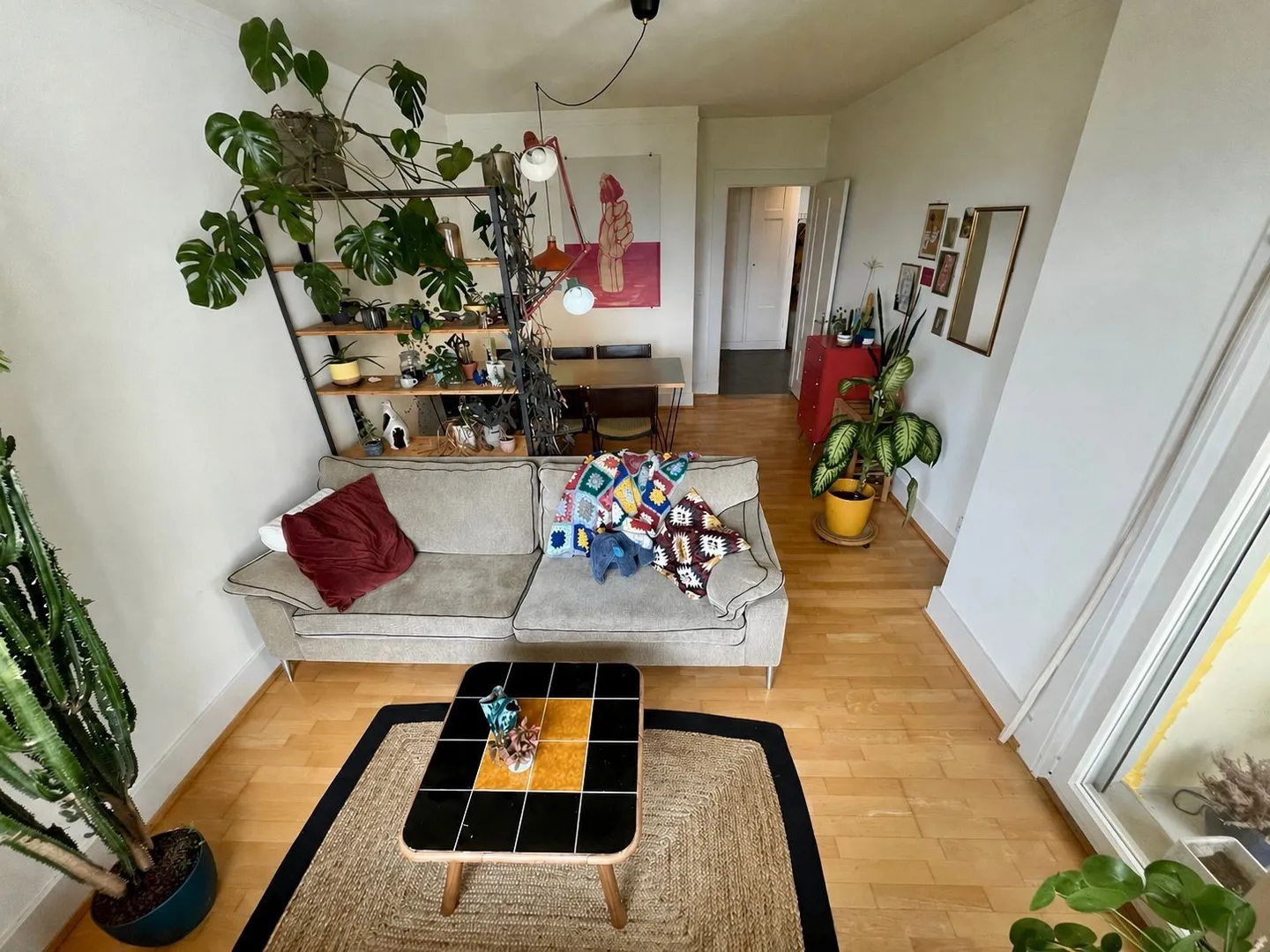 Appartamento arredato con balcone e giardino, temporaneo - Foto 1 di 10