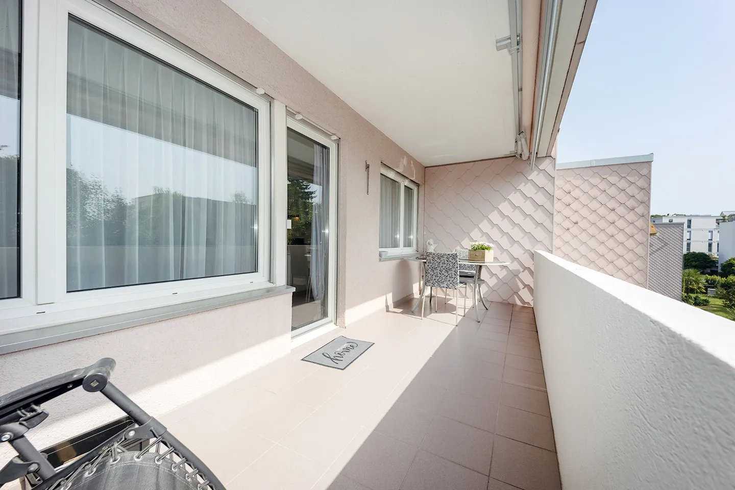 Yield or Self-Use - Attractive Top Floor Apartment with Views - Photo 12 of 15