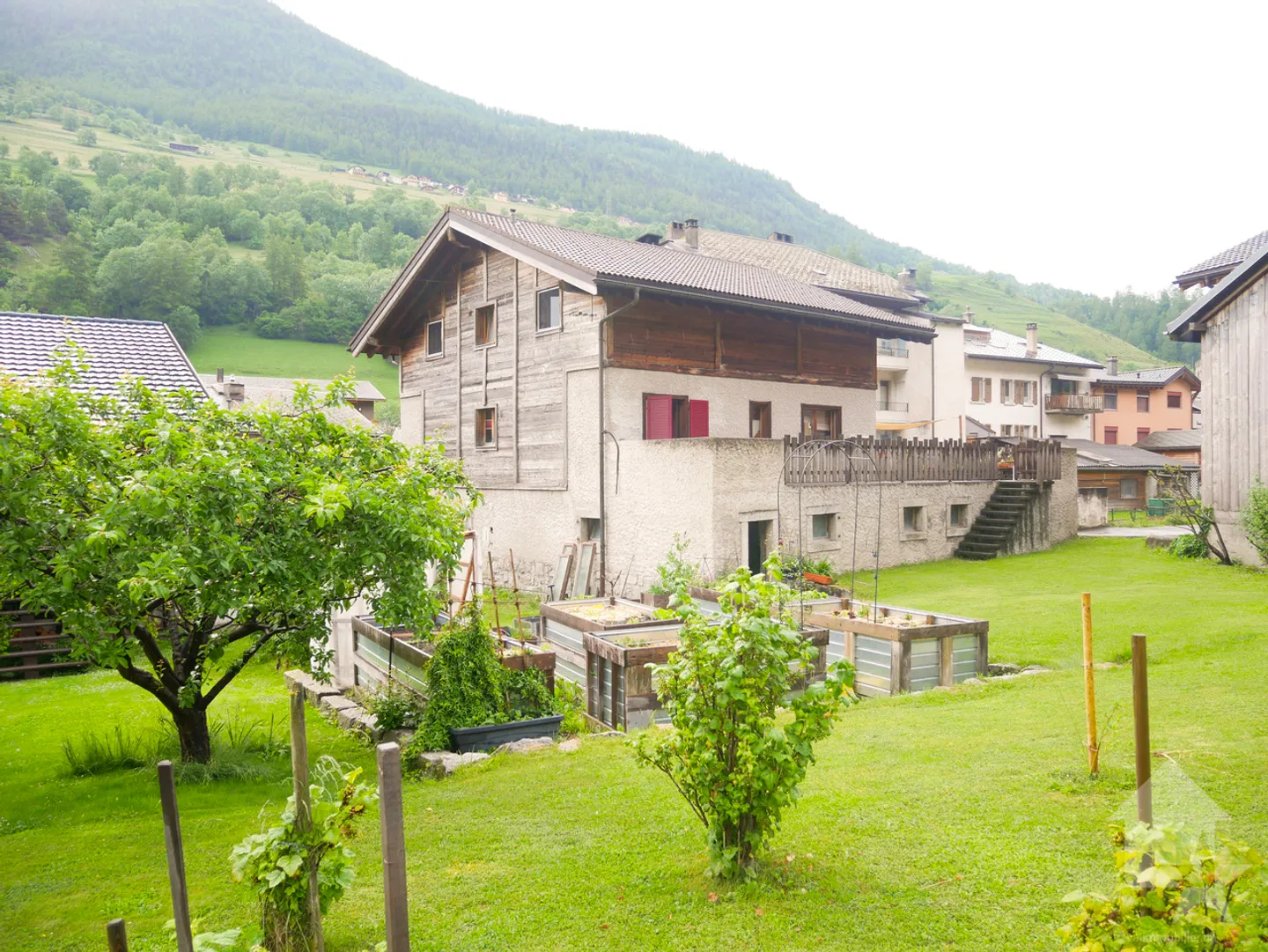 Grande villa familiare piena di fascino con un grande balcone di 100m2! - Foto 26 di 33