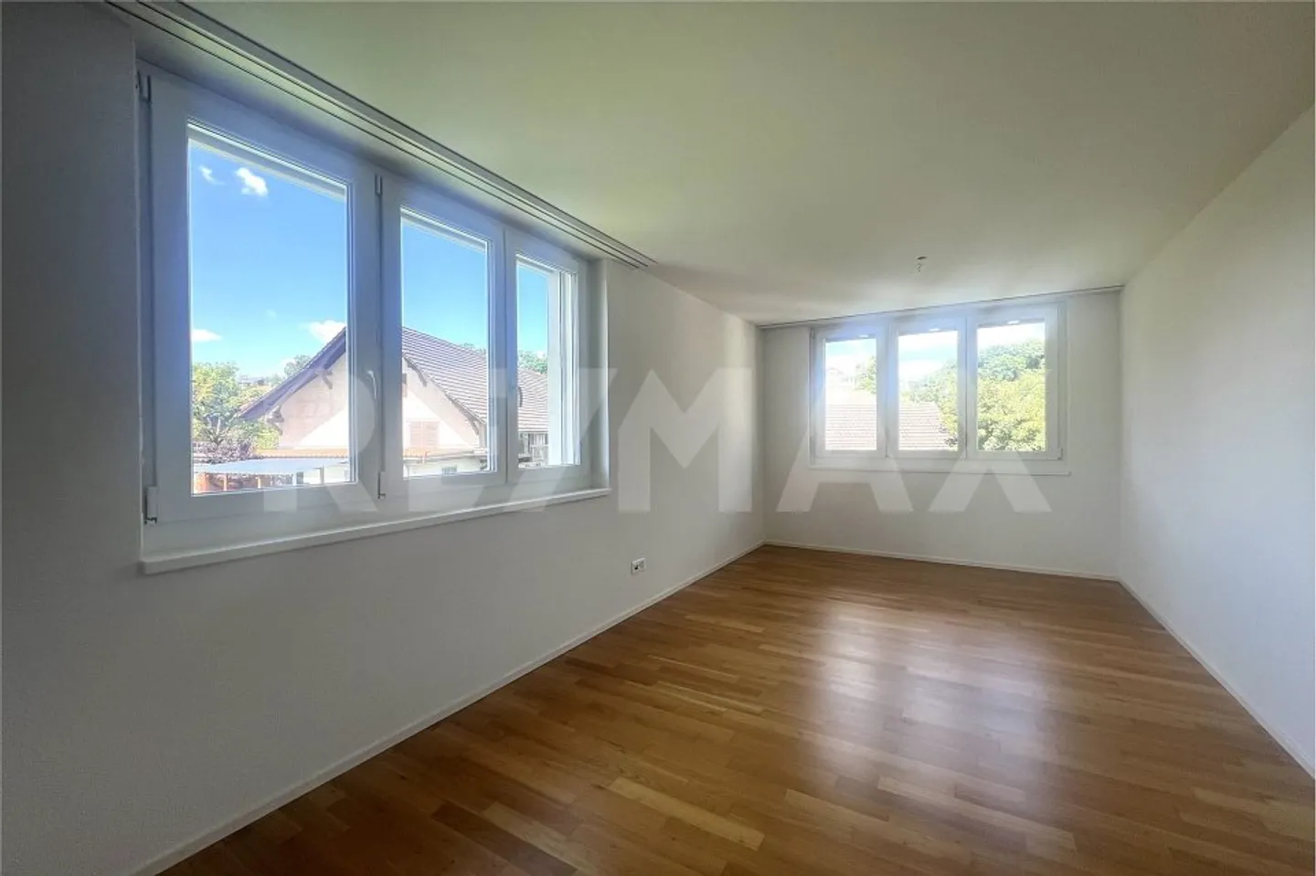 Modernes Eckhaus in Neuwertigem Zustand - Foto 10 von 12