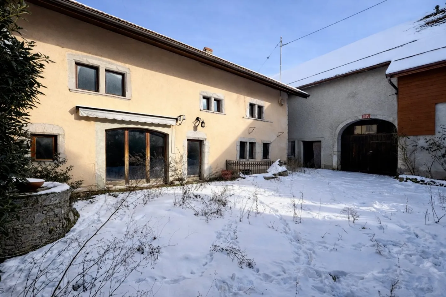 Exceptional opportunity in Ballens - Photo 1 of 16