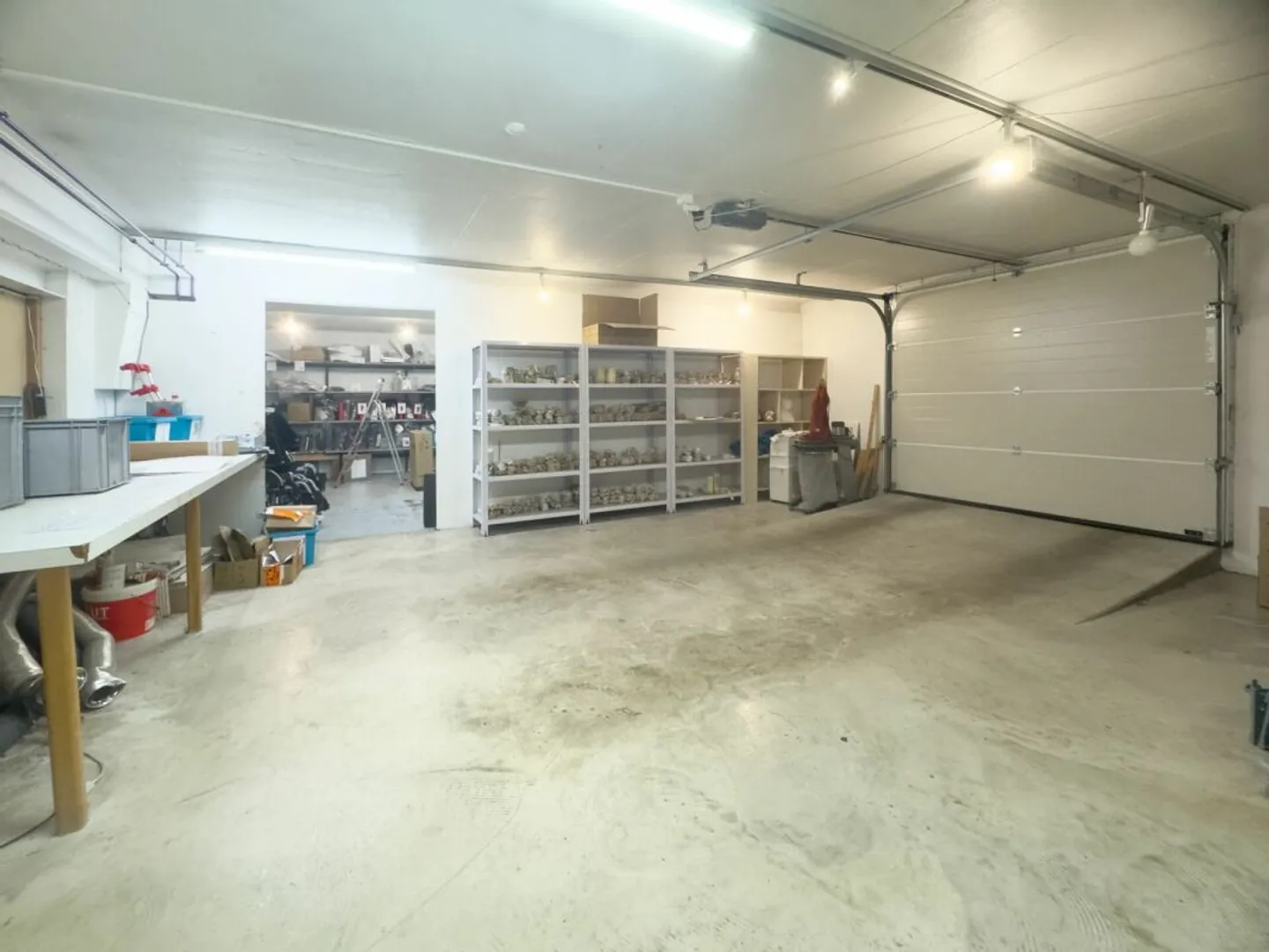 Schönes Gewerbeobjekt, sehr gut gelegen mit stabilem Ertrag. - Foto 8 von 10