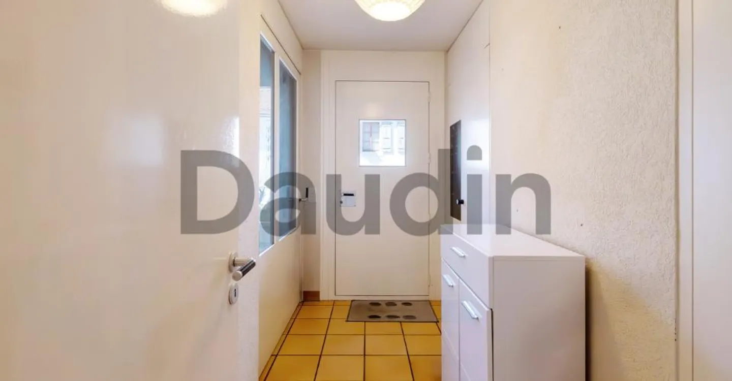 Duplex in Geneva Countryside - Photo 5 of 5