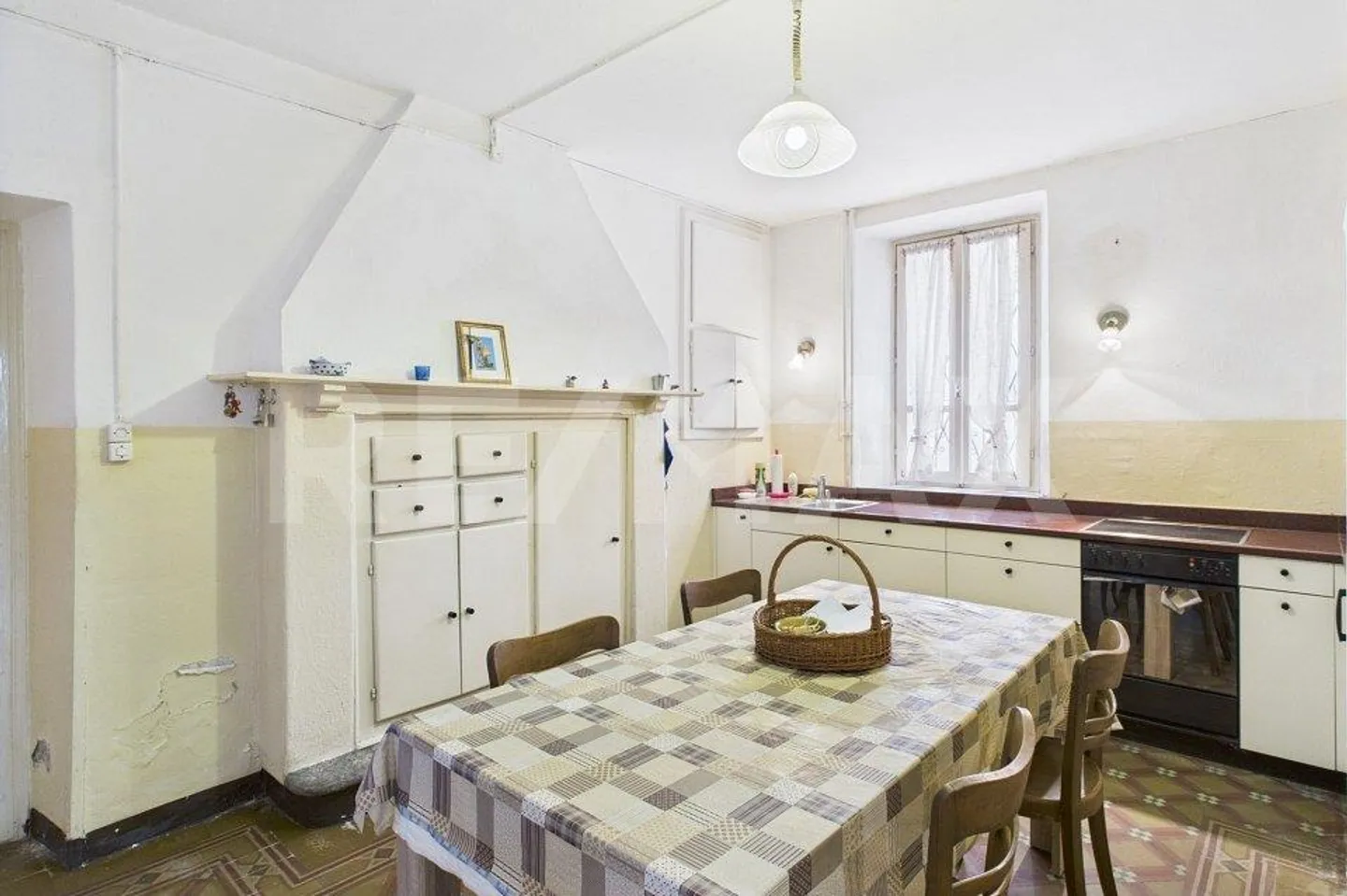 Zu Renovierende Maisonette mit Garten und Historischen Kellern  Möglichkeit zum Kauf des Gesamten Gebäudes - Foto 7 von 13