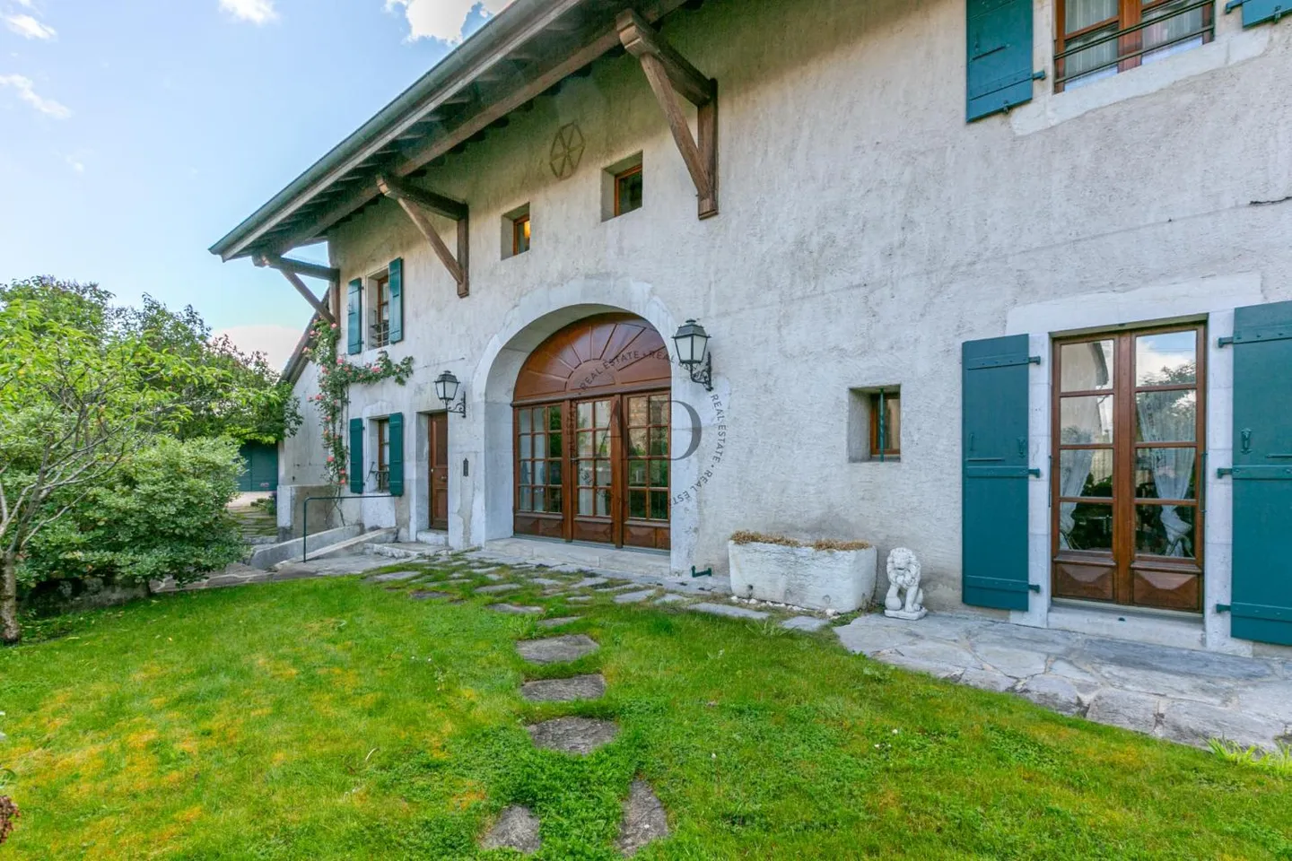 Charming Farmhouse in Veyrier - Photo 1 of 4