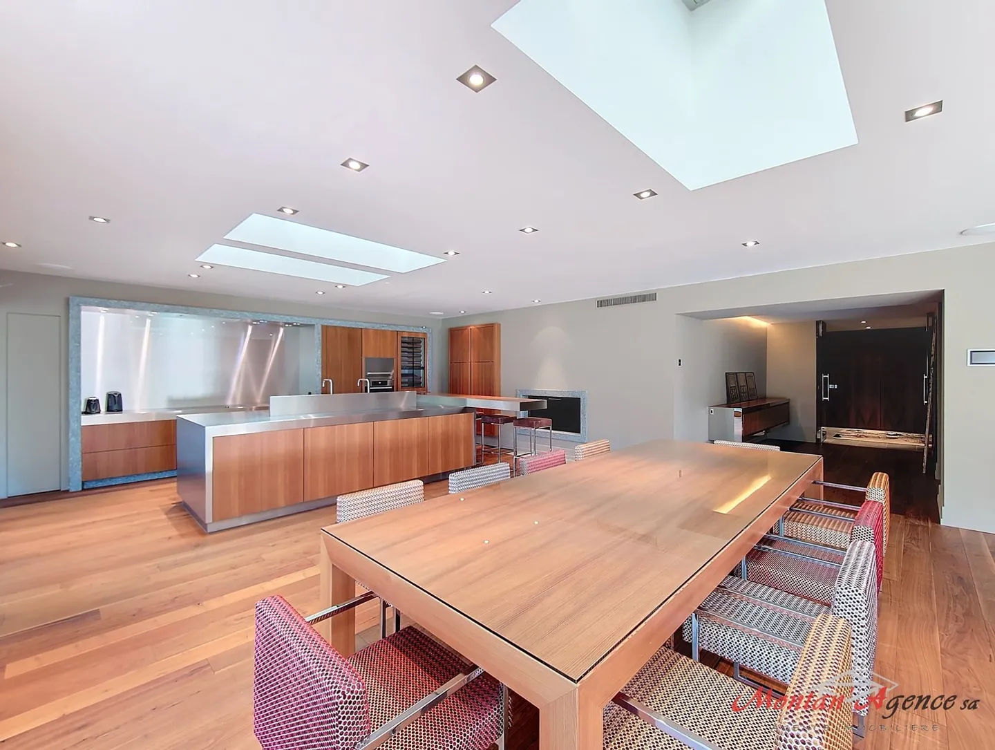 Duplex Apartment in Montana - Photo 4 of 13