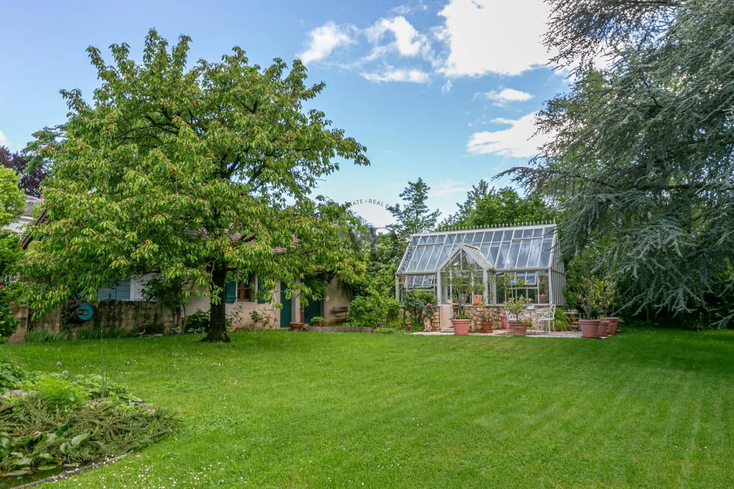 Charming Farmhouse in Veyrier - Photo 3 of 4