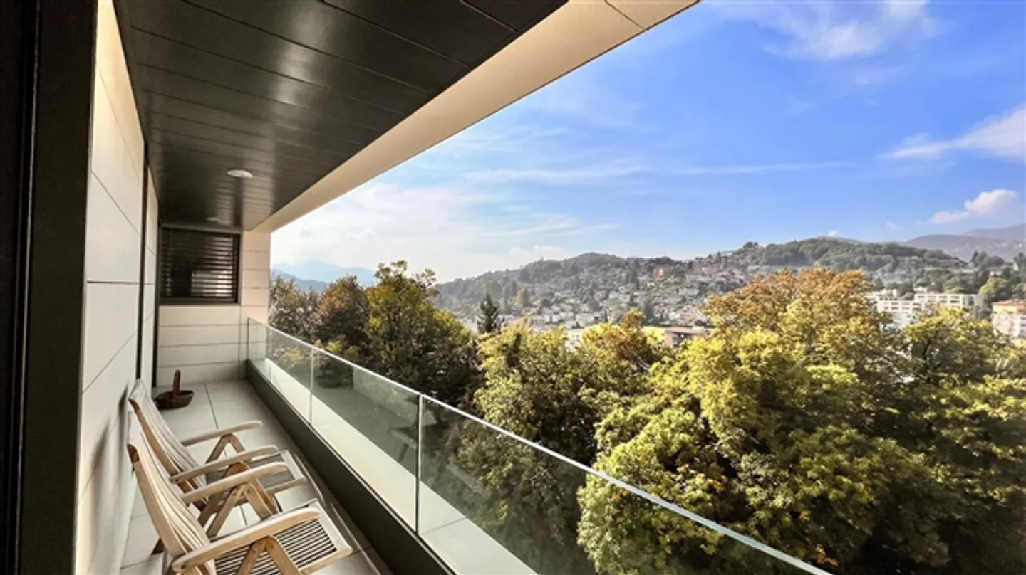 Attico in affitto vicino alla stazione ferroviaria di Lugano, Svizzera - Foto 4 di 14