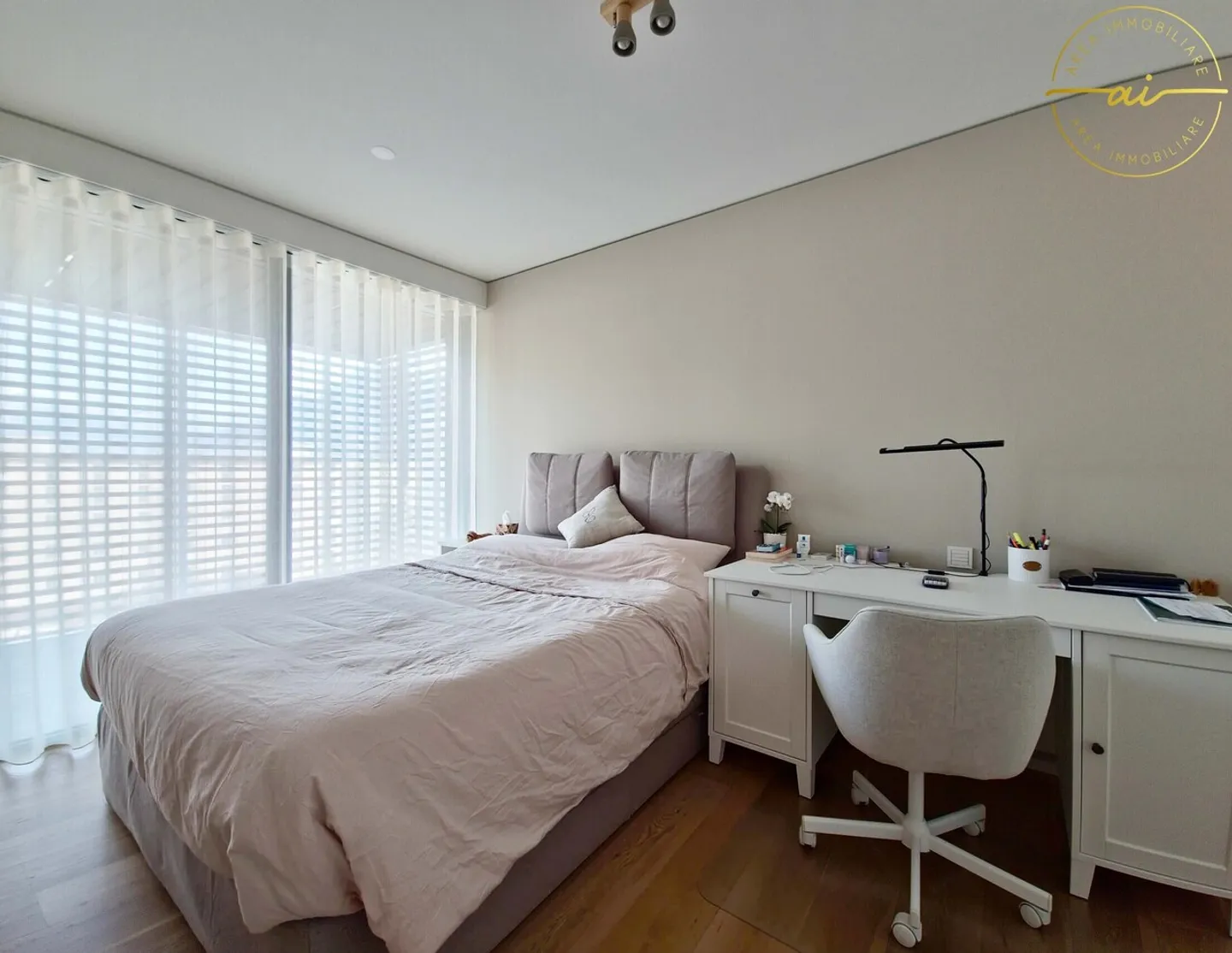 Appartement élégant 3.5 pièces avec terrasse et vue partielle sur le lac à Paradiso - Photo 12 sur 13