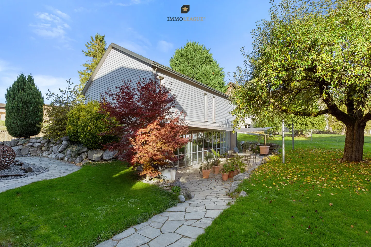 Dreamlike property with space for family and community. - Photo 5 of 13