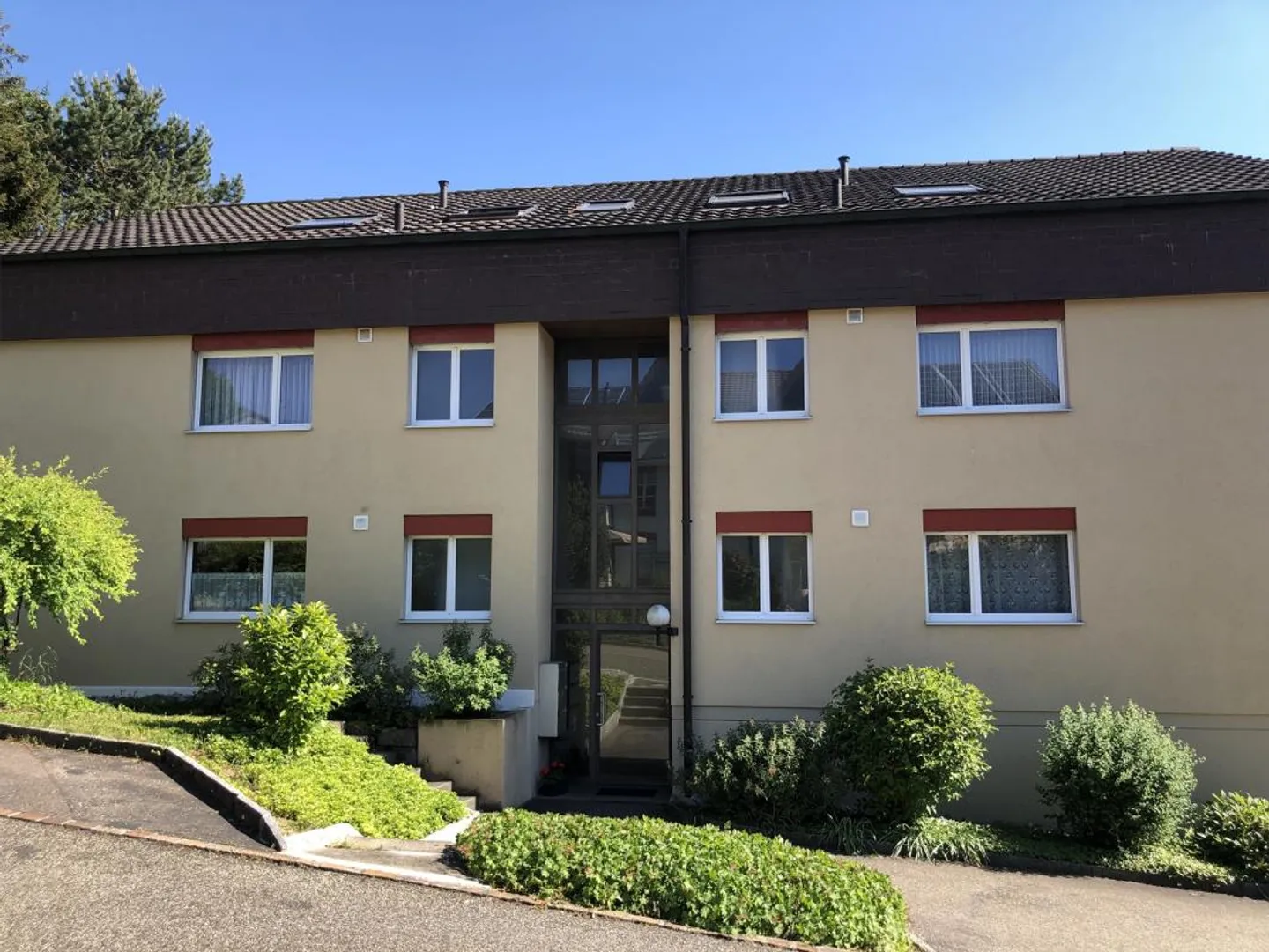 Appartamento attico di 3 stanze con balcone - Foto 2 di 12