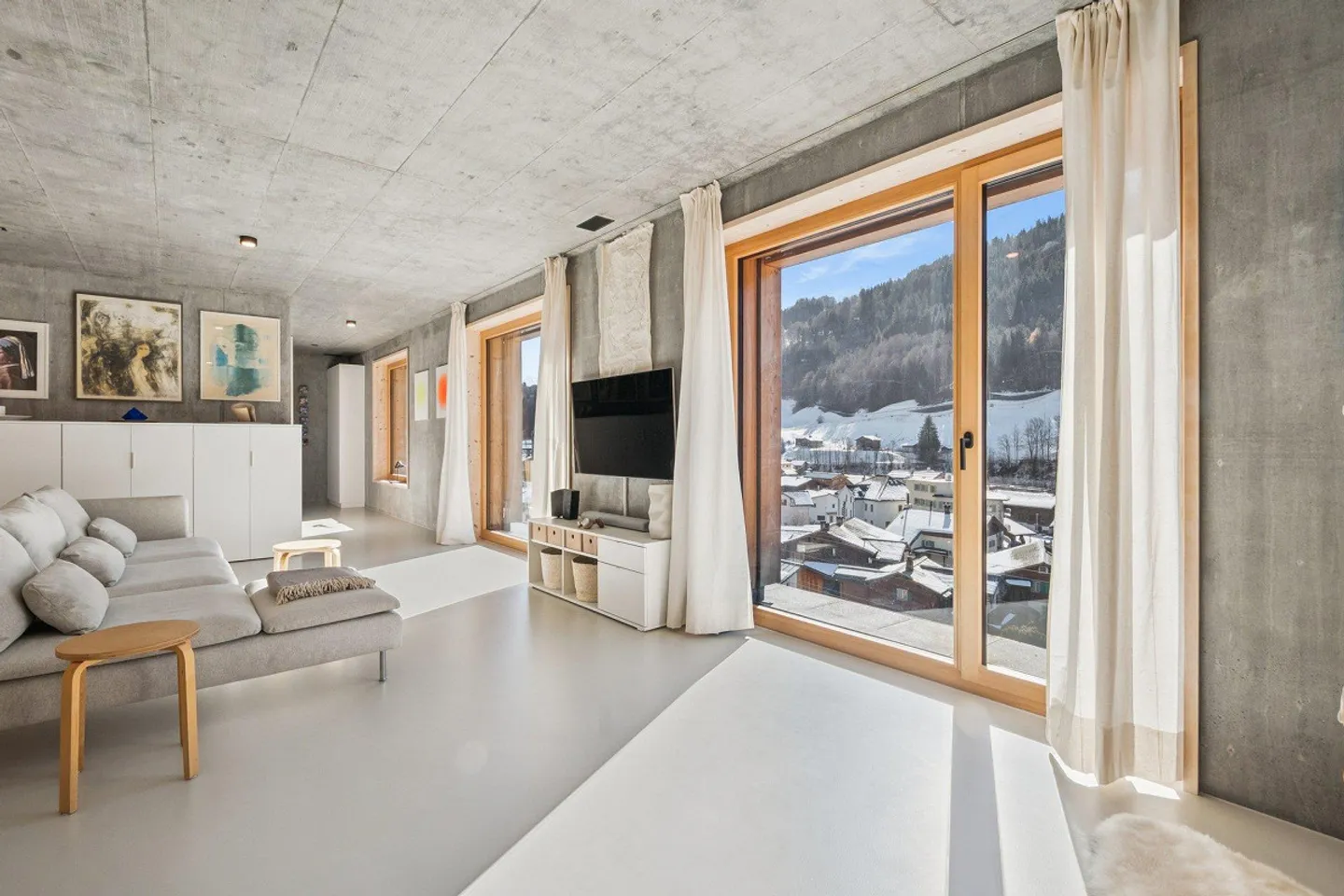 Elegant refuge in sunny hillside location as primary residence - Photo 1 of 4