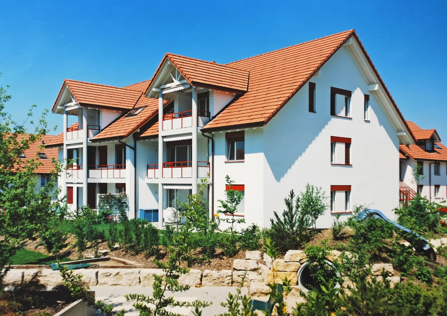 Sunny 3.5 Room Apartment on the 2nd Floor - Photo 1 of 9