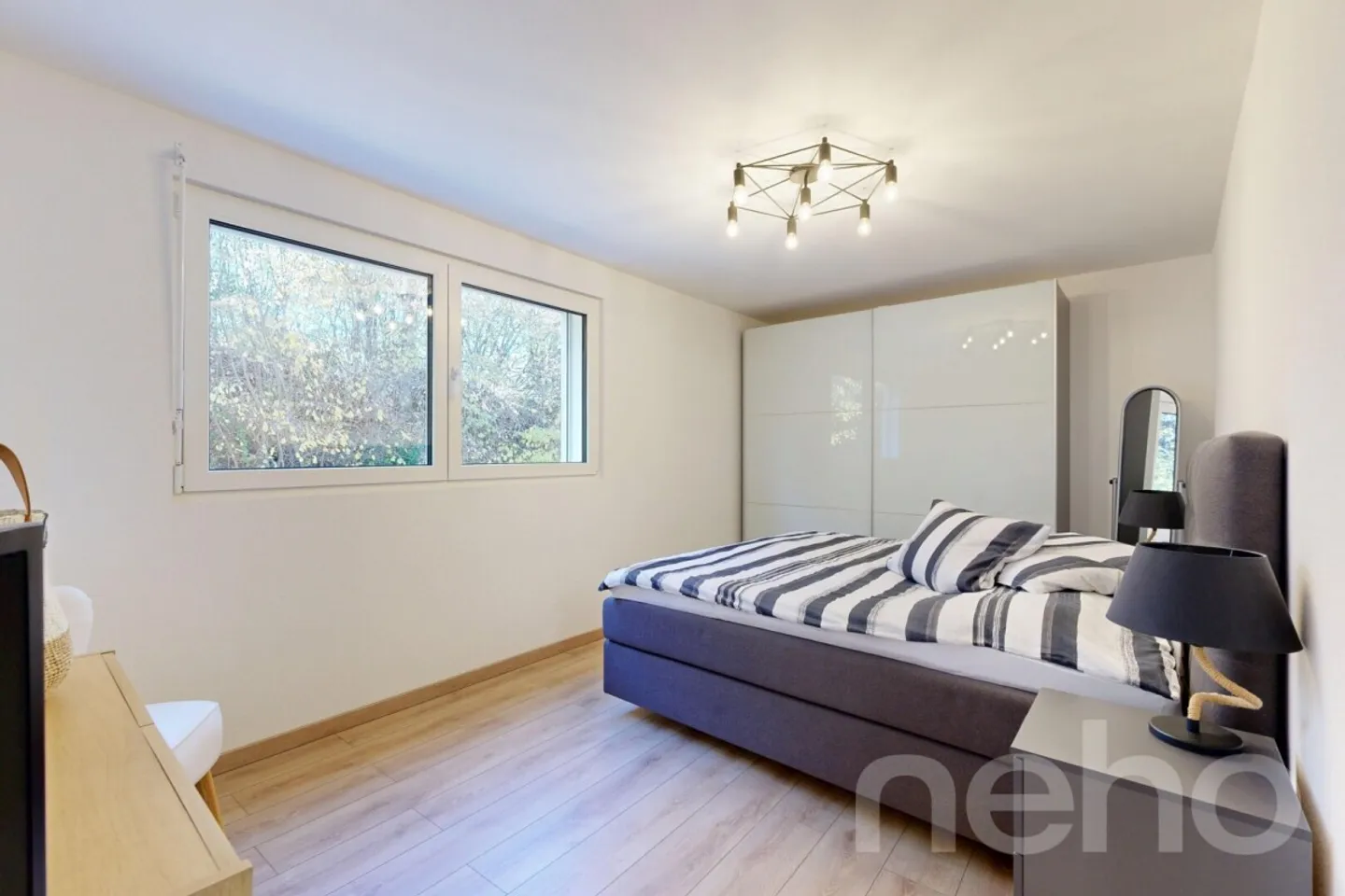 Élégant 4,5 pièces de 100 m² , lumière et vue époustouflante - Photo 7 of 12