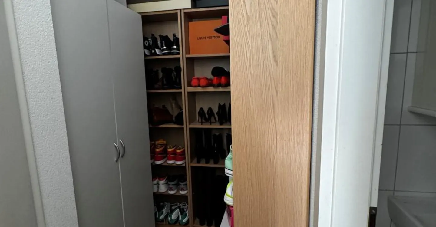 4,5-Zimmer-Wohnung in einer Eigentümergemeinschaft mit Keller im Erdgeschoss und Parkplatz - Foto 7 von 12