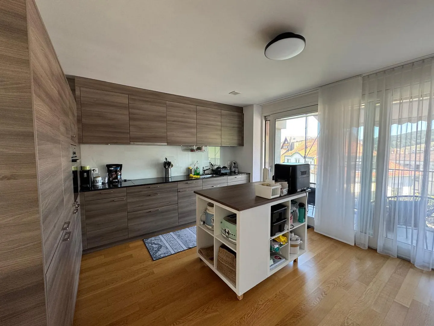 Centrally located with a wonderful view - Photo 4 of 11