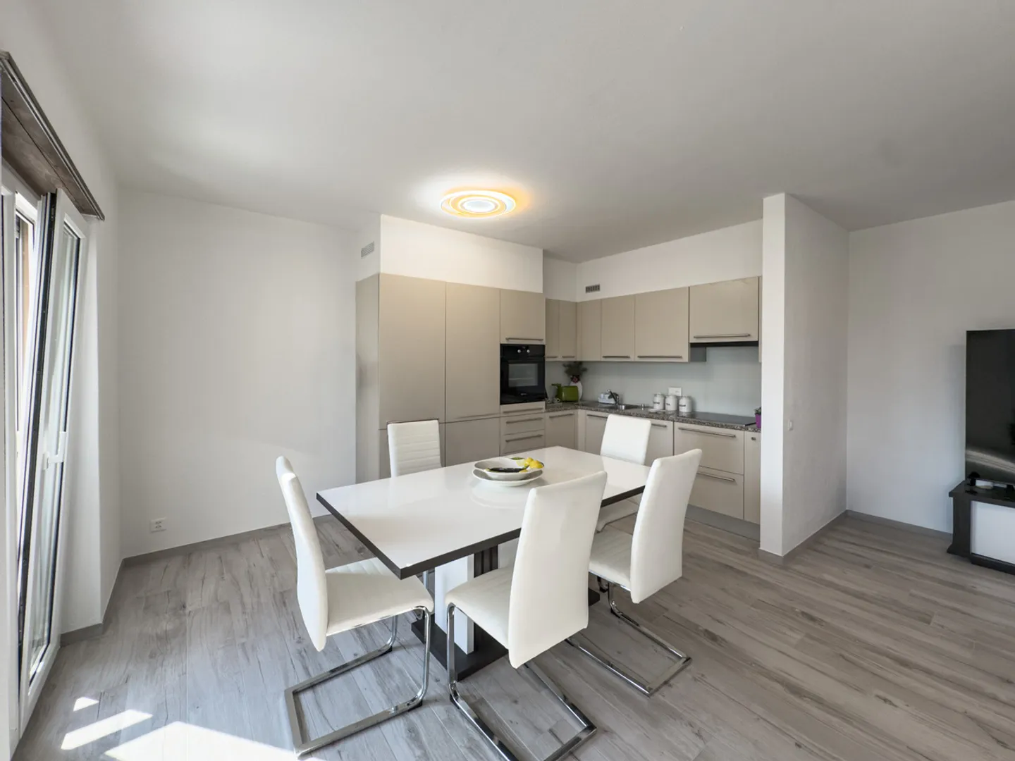 Wohnung mit Seesicht in Melide - Foto 2 von 10