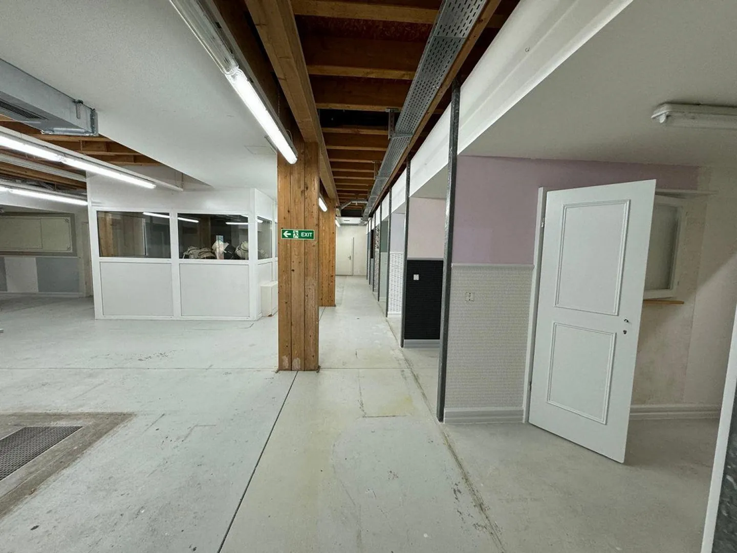 Spazio commerciale versatile in affitto a Lausen - Foto 2 di 7