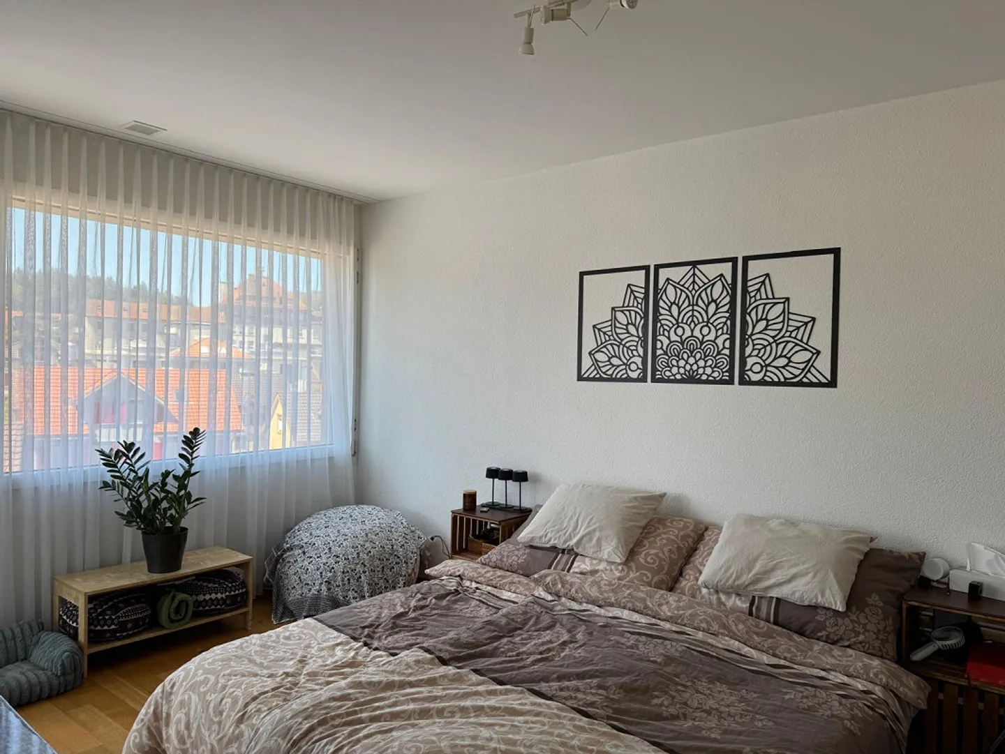 Centrally located with a wonderful view - Photo 8 of 11