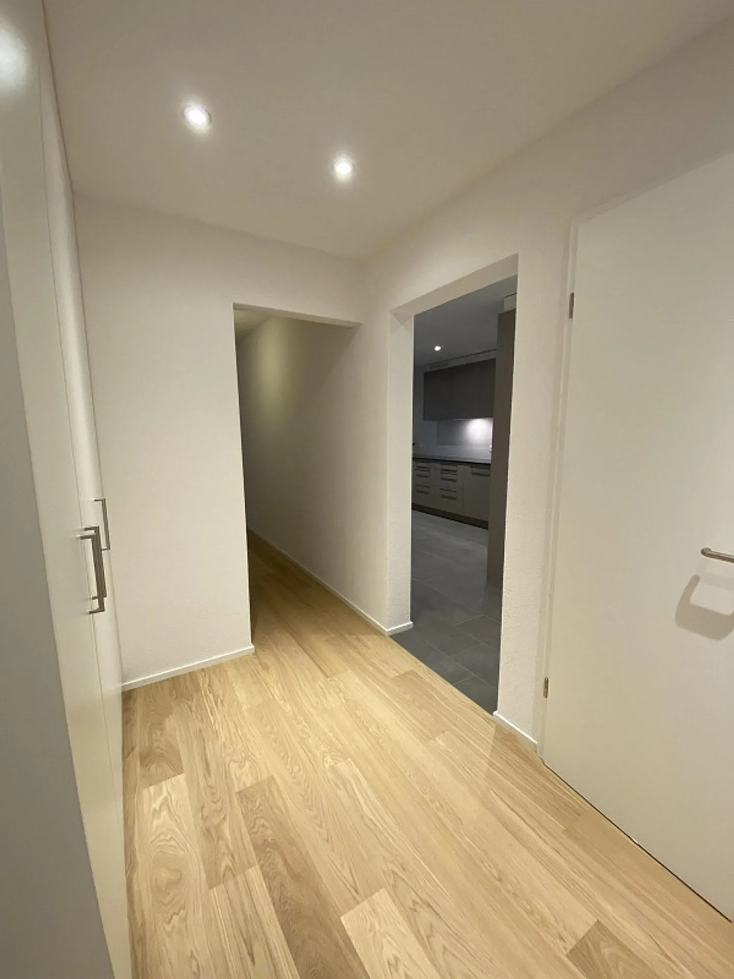 Geräumige Wohnung mit Balkon - Foto 5 von 11