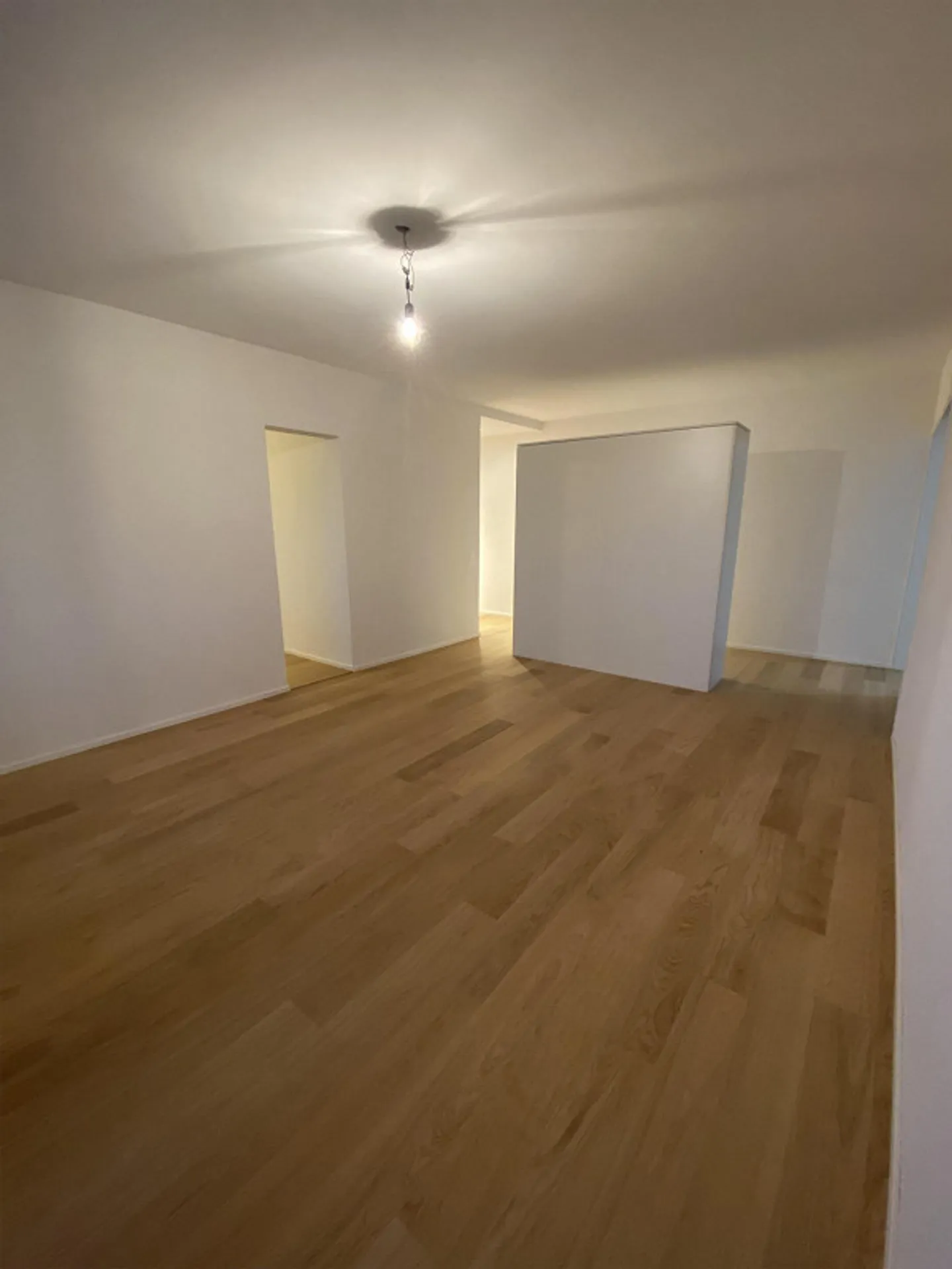 Geräumige Wohnung mit Balkon - Foto 6 von 11