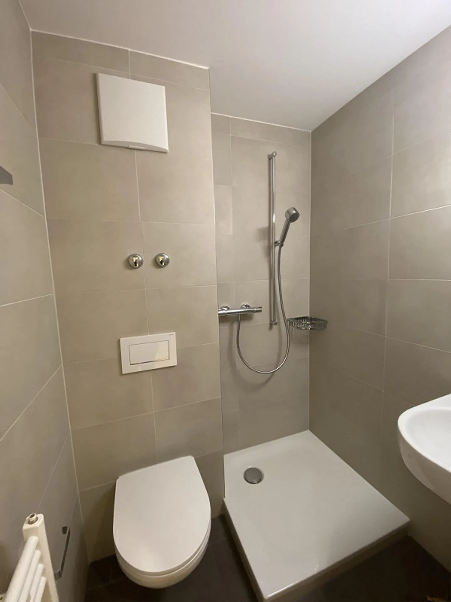Geräumige Wohnung mit Balkon - Foto 8 von 11