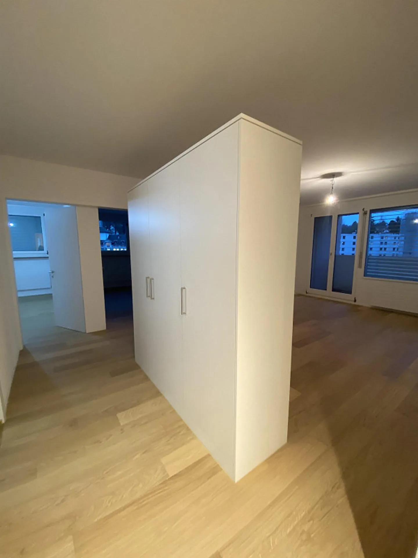 Geräumige Wohnung mit Balkon - Foto 3 von 11