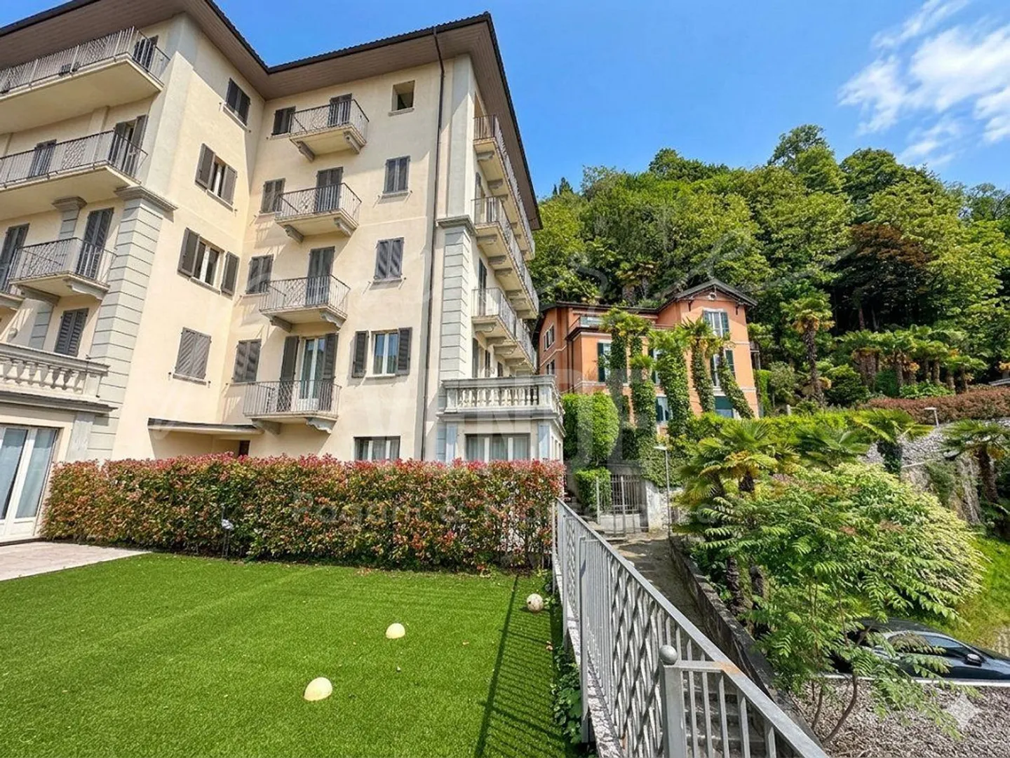 Ampio appartamento con giardino di 4,5 locali a Lugano (seconda casa) - Foto 5 di 11
