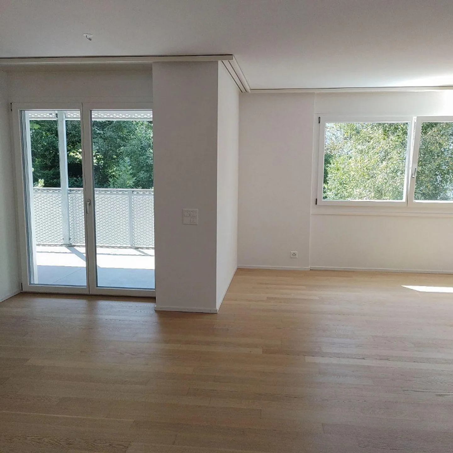 Appartement de 4,5 pièces dans un quartier calme près de la forêt - Photo 1 sur 6