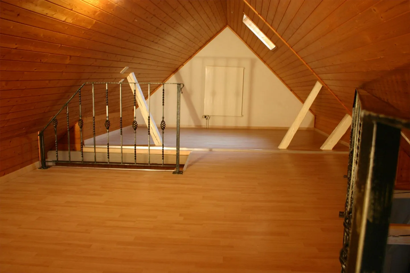 Mehrfamilienhaus mit Potenzial - Foto 8 von 23