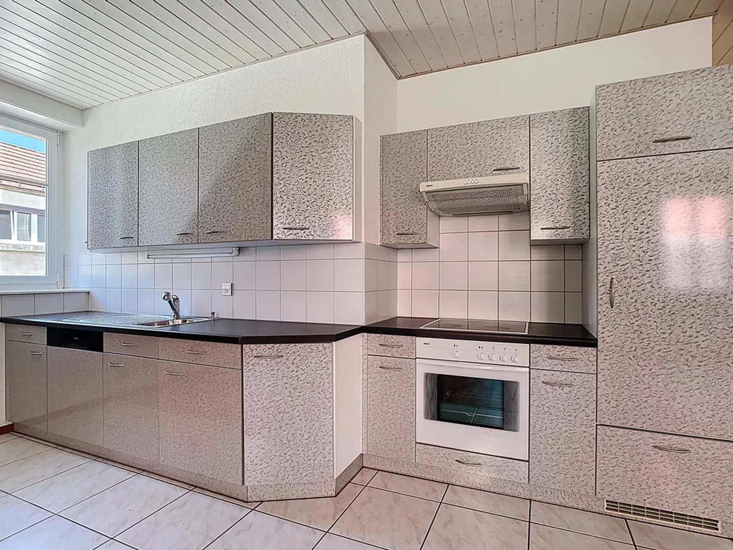 Appartement à louer - Photo 2 sur 11