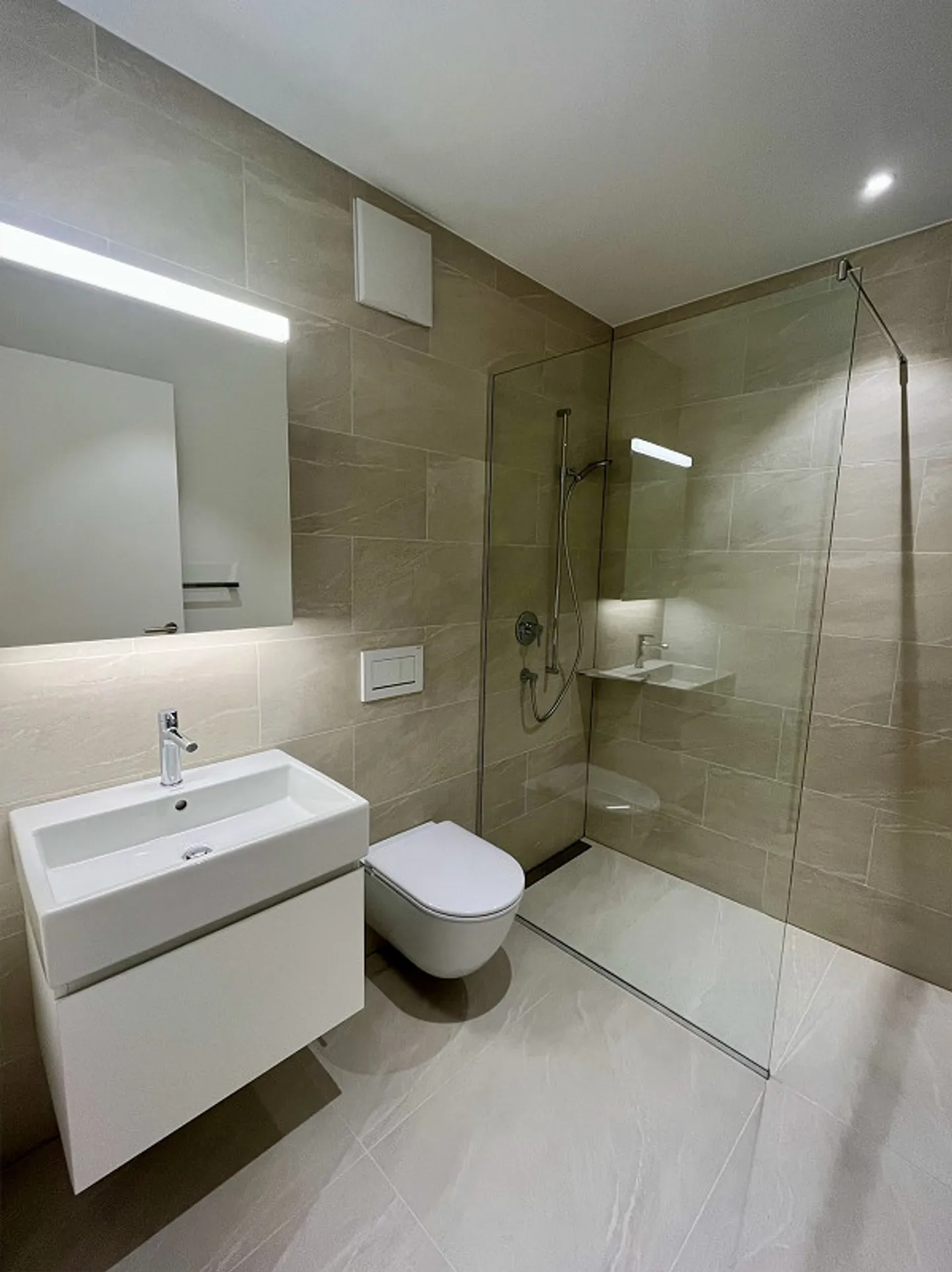 Nouvel appartement de 3 ½ pièces dans le Hergiswil fiscalement avantageux - Photo 7 sur 9