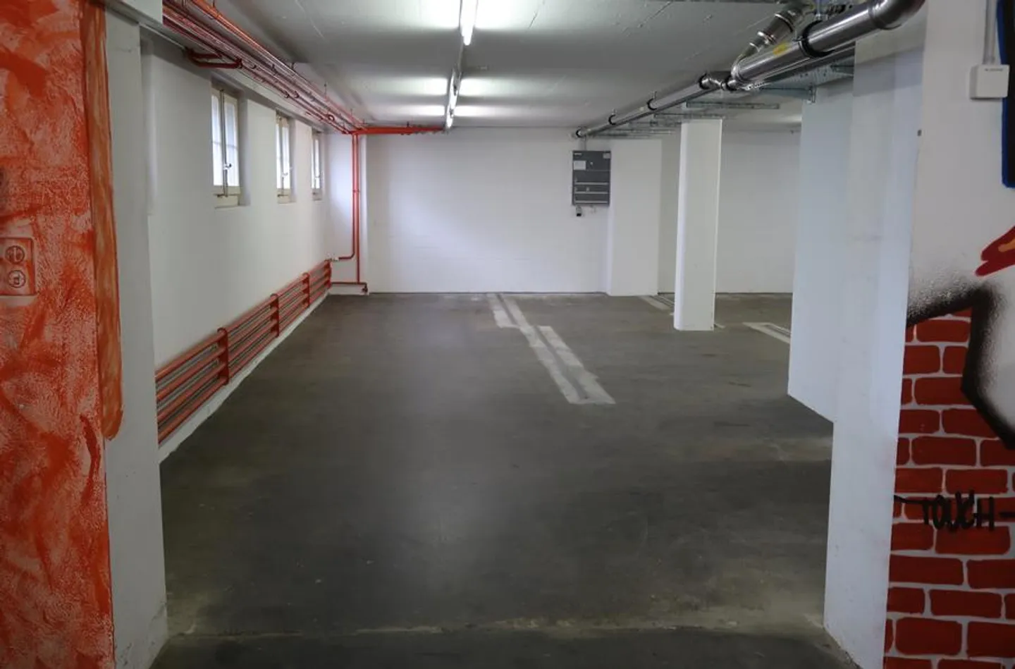 Vielseitig nutzbarer Gewerberaum in Schöftland - Foto 8 von 13