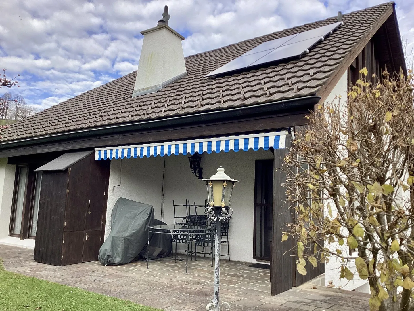 Casa unifamiliare spaziosa e speciale in una posizione tranquilla. Nessuna casa 0815! - Foto 10 di 14