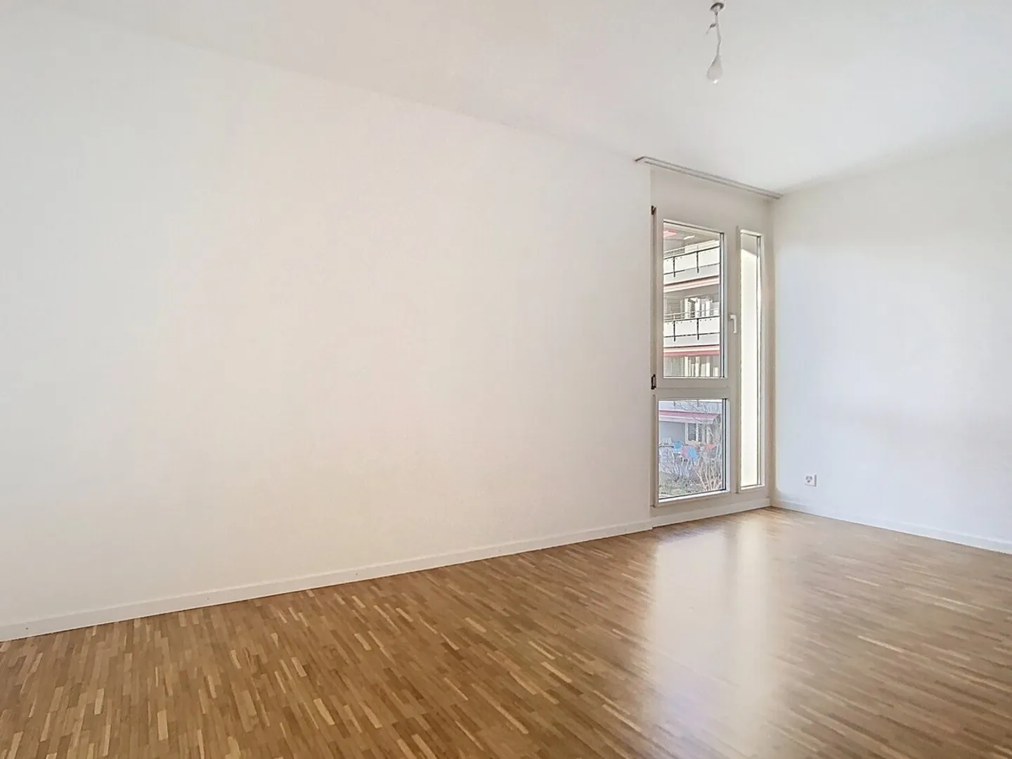 Appartamento ristrutturato di 5,5 stanze - Foto 2 di 10