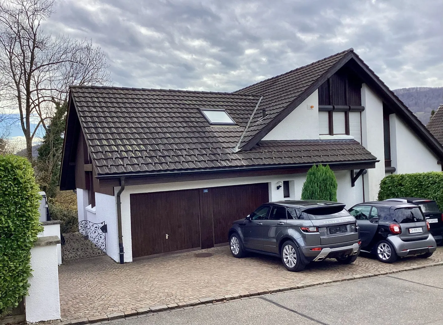 Casa unifamiliare spaziosa e speciale in una posizione tranquilla. Nessuna casa 0815! - Foto 1 di 14