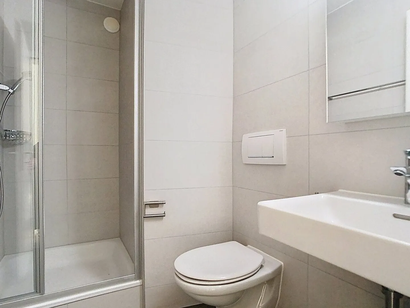 Appartamento ristrutturato di 5,5 stanze - Foto 5 di 10