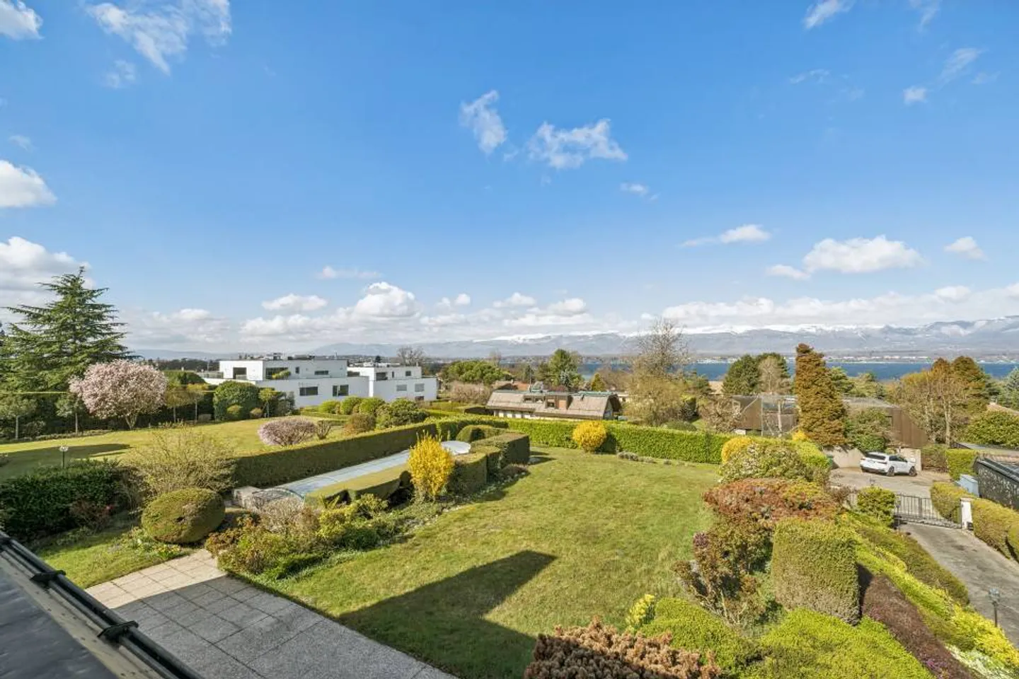 Tra lago e natura, un indirizzo eccezionale a Corsier - Foto 1 di 13