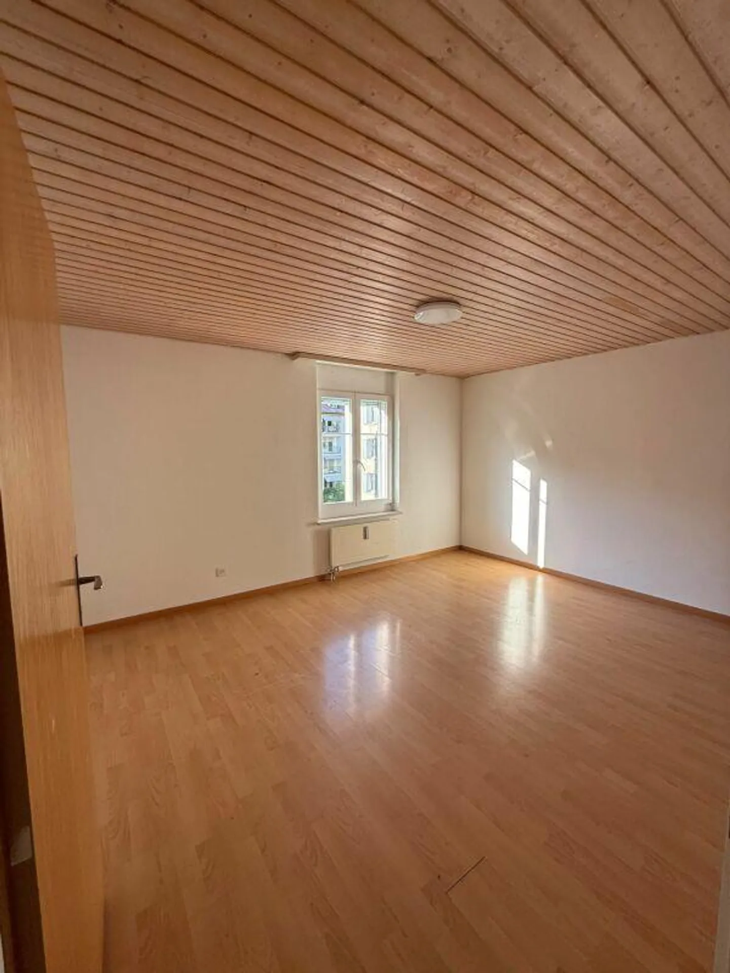 Grande appartement de 4.5 pièces - Photo 4 sur 9