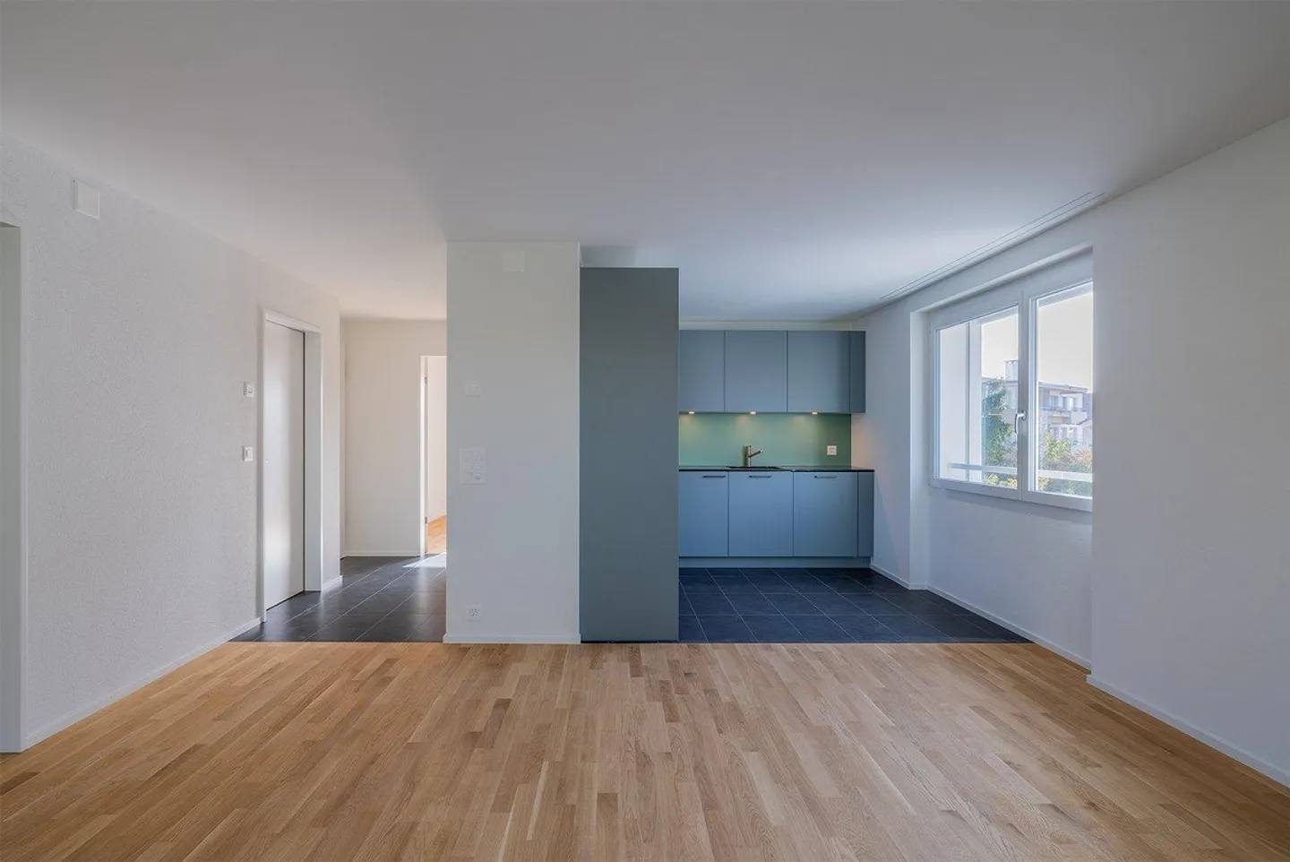 Modern Environment; Apartment with large balcony in the middle of Zollikofen - Photo 2 of 12