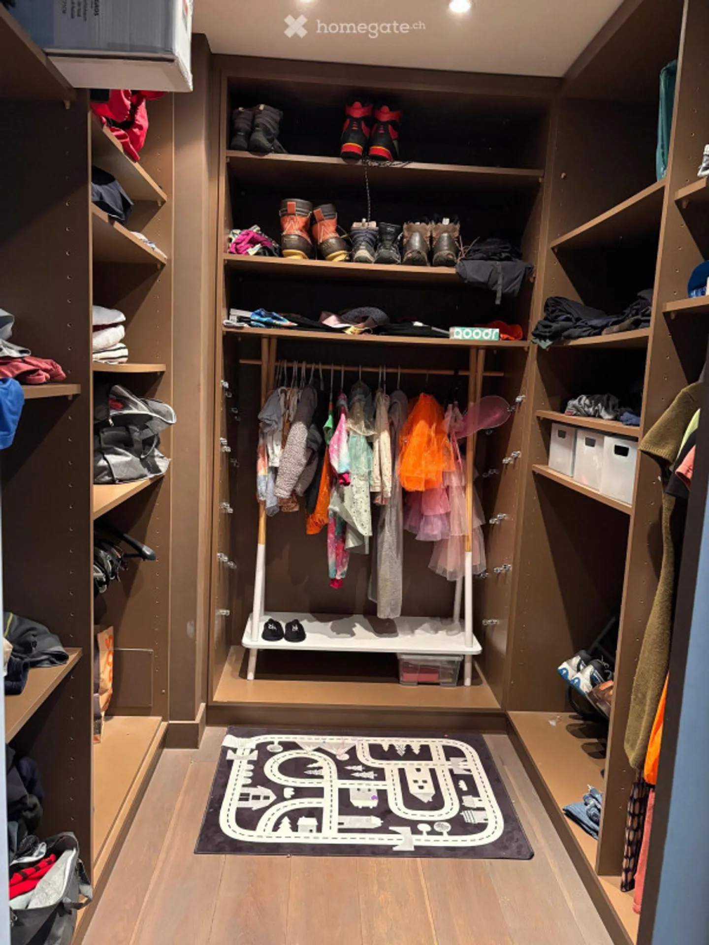 Geräumige 6-Zimmer-Wohnung - Foto 2 von 8