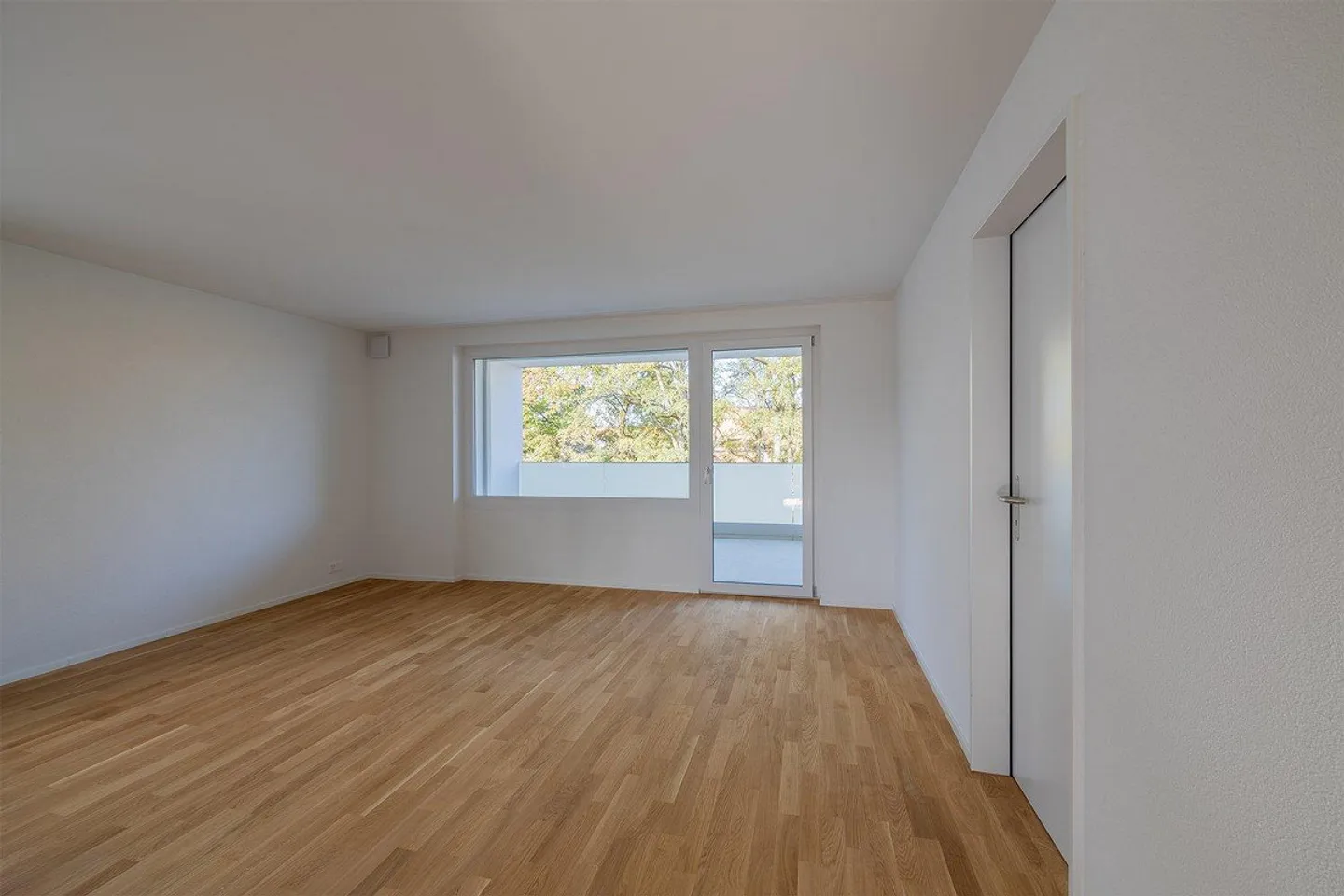 Modern Environment; Apartment with large balcony in the middle of Zollikofen - Photo 4 of 12