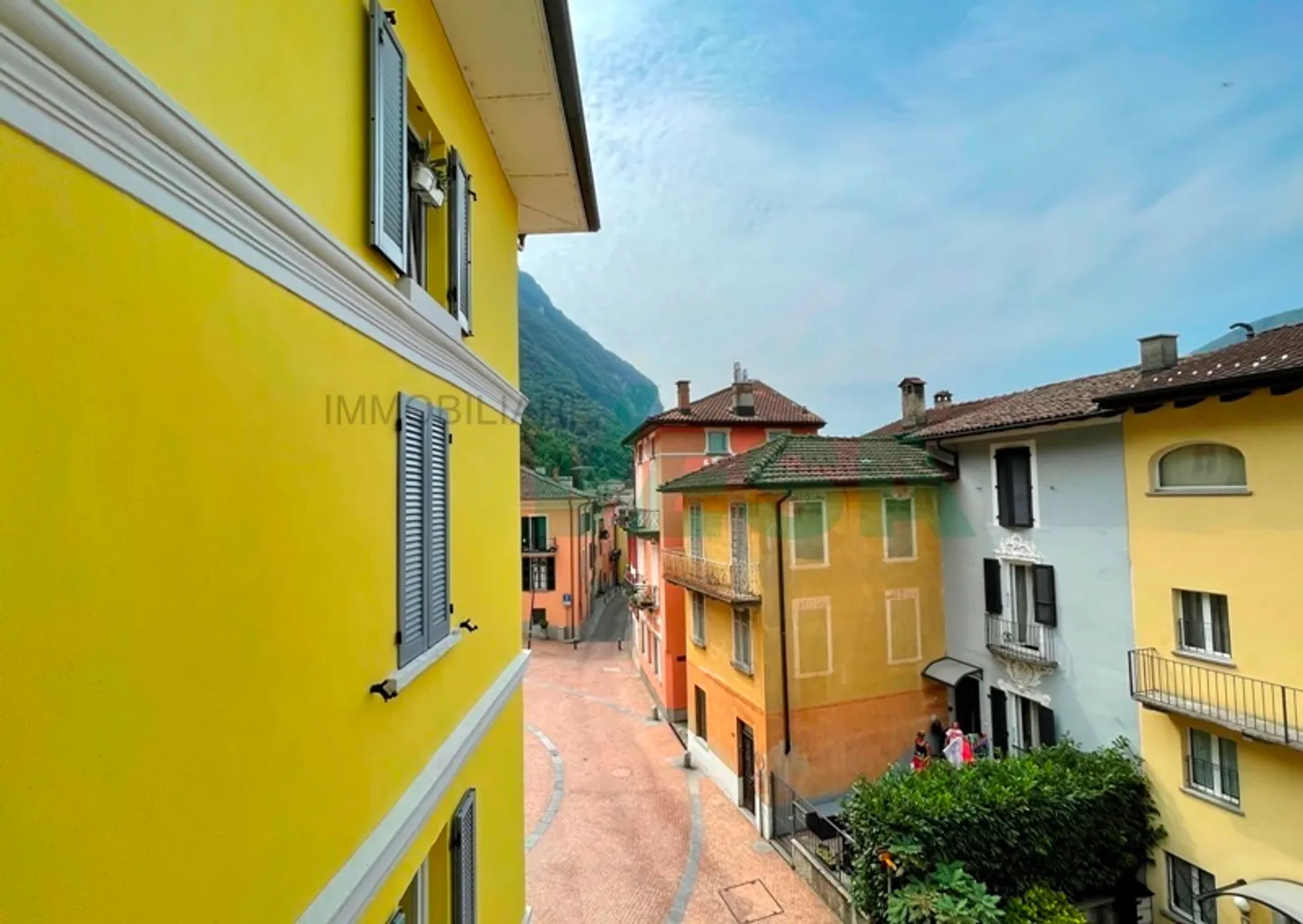 Affascinante casa tradizionale ticinese nel nucleo con vista lago - Foto 6 di 11