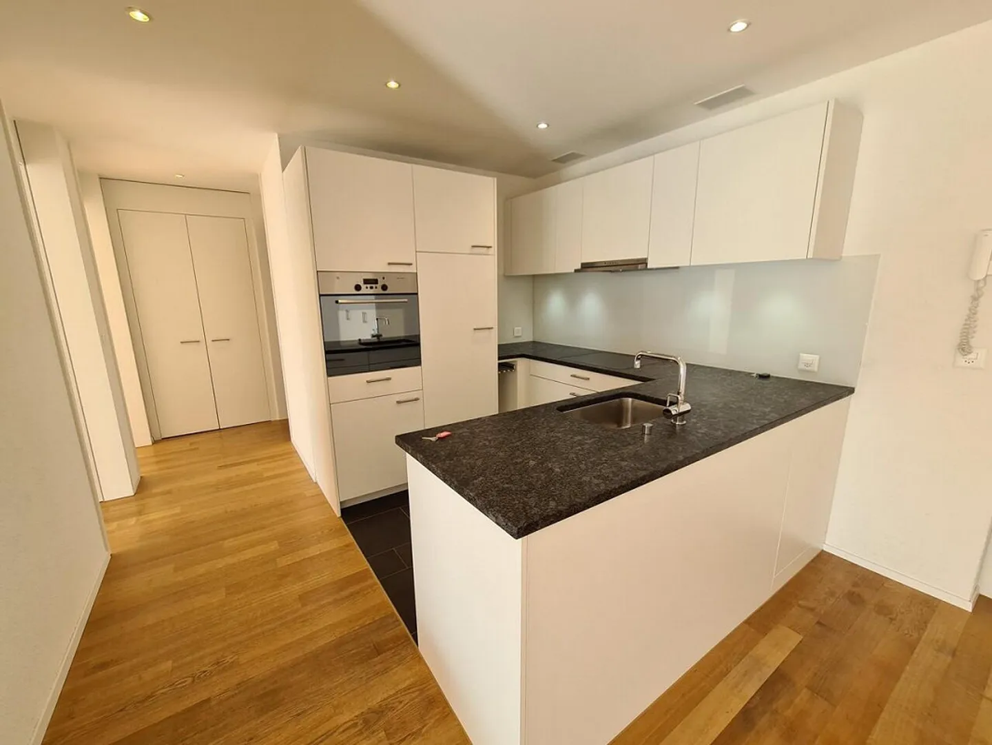 Appartamento moderno 3.5 locali nello sviluppo Burgfeld - Foto 1 di 6