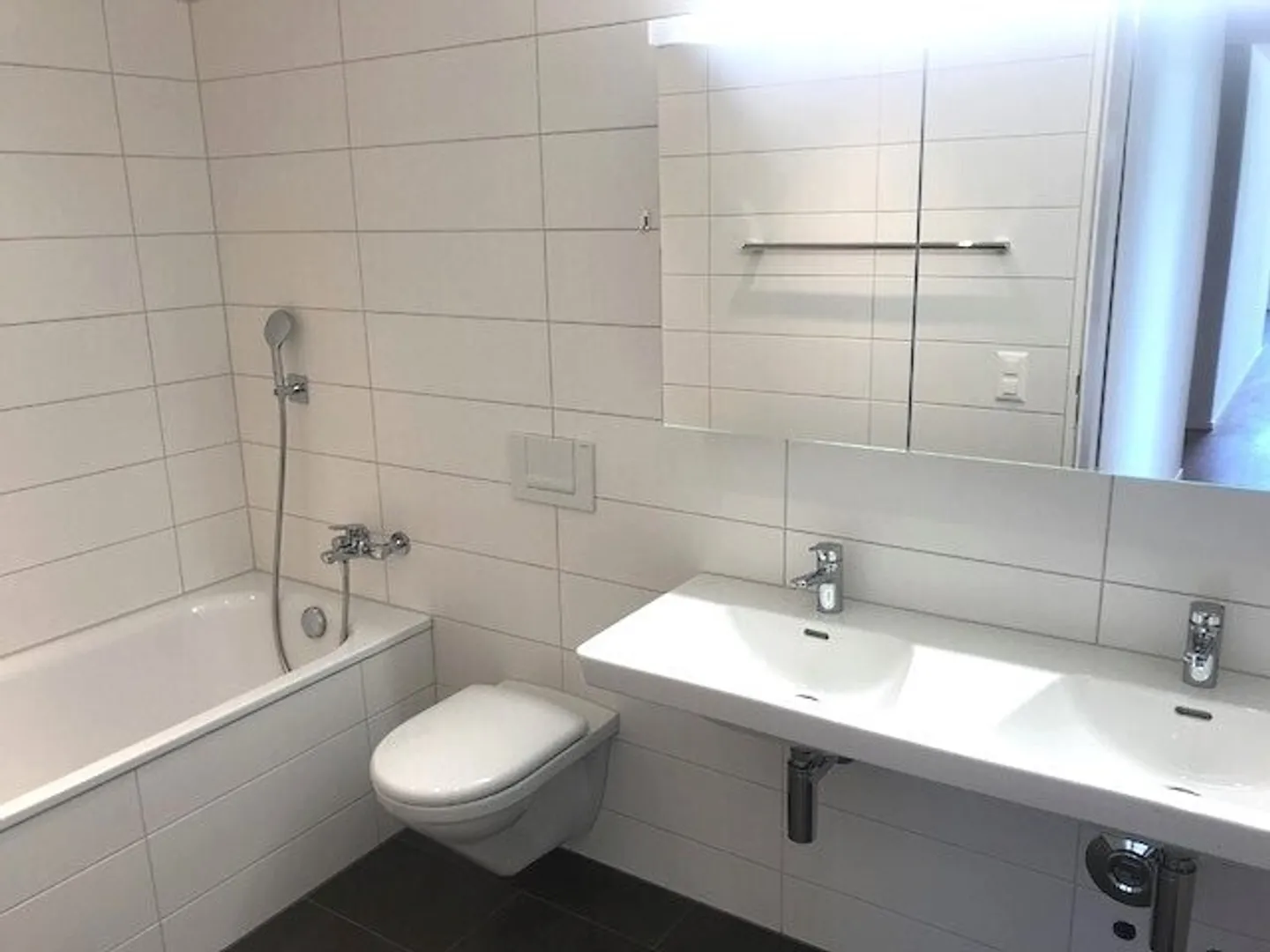 Modernes Apartment in ruhiger Lage - Foto 3 von 11
