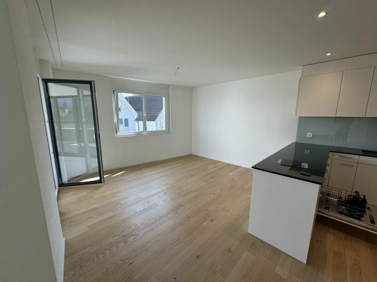 Modernes 3.5-Zimmer-Apartment - Foto 4 von 12