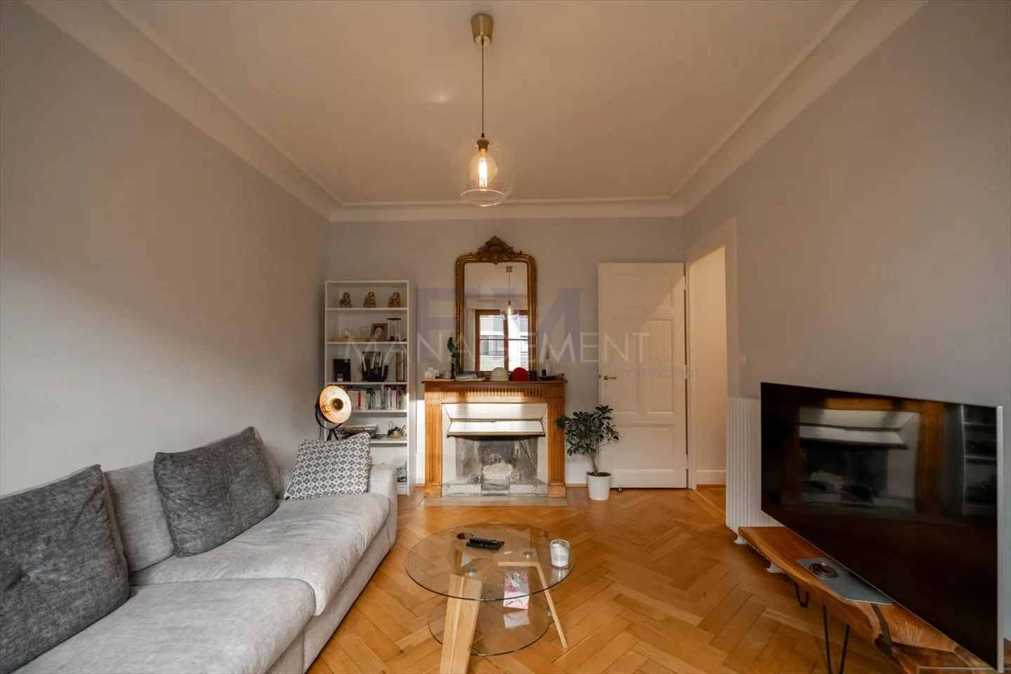 Beaumont, 5.5 rooms on the 5th floor, approx. 102m2 - Photo 2 of 13