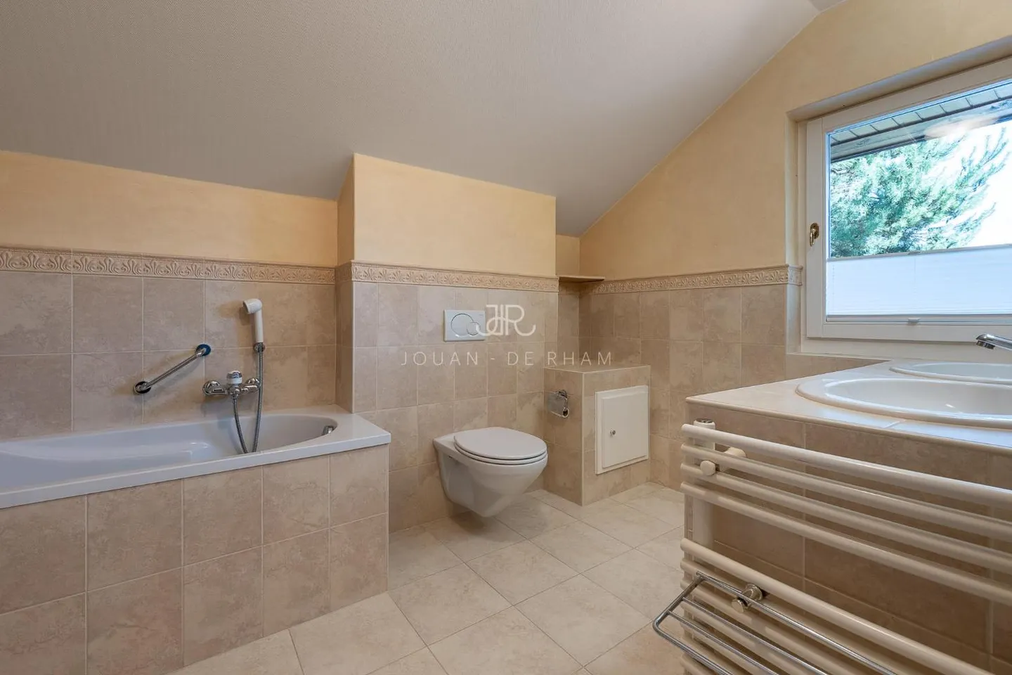 Magnificent single-family home in a gated community - Photo 13 of 13